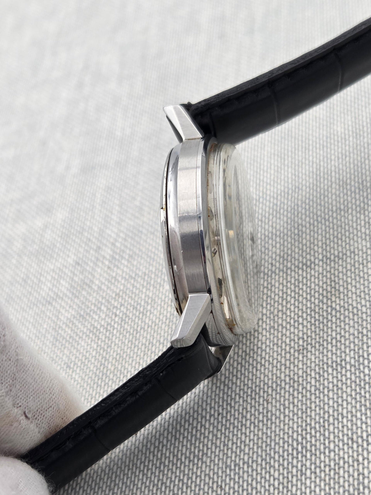 Omega Constellation 1y warranty, just serviced day date cosc chronometer
