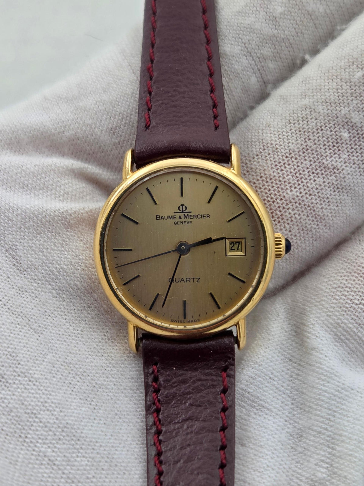 Baume & Mercier Classique 24mm 18k gold quartz baume