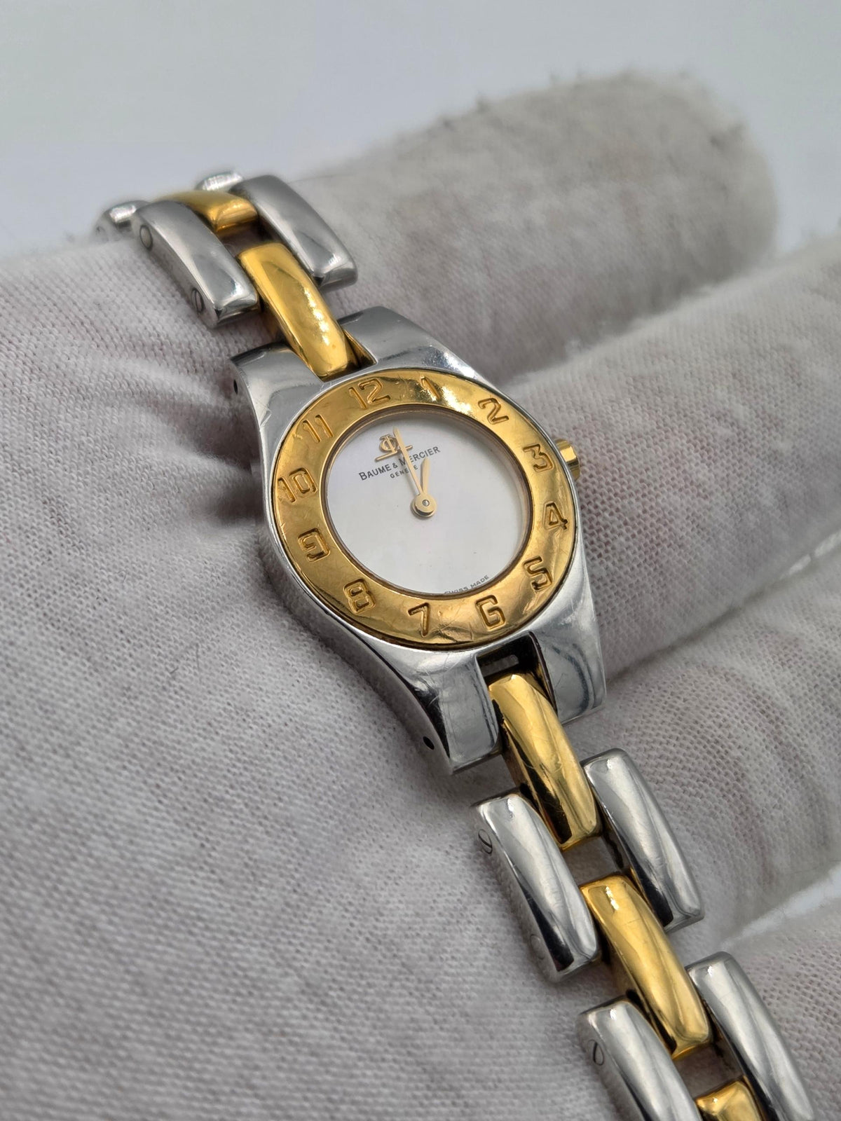 Baume & Mercier Linea Mother of pearl dial mop 22mm (371)