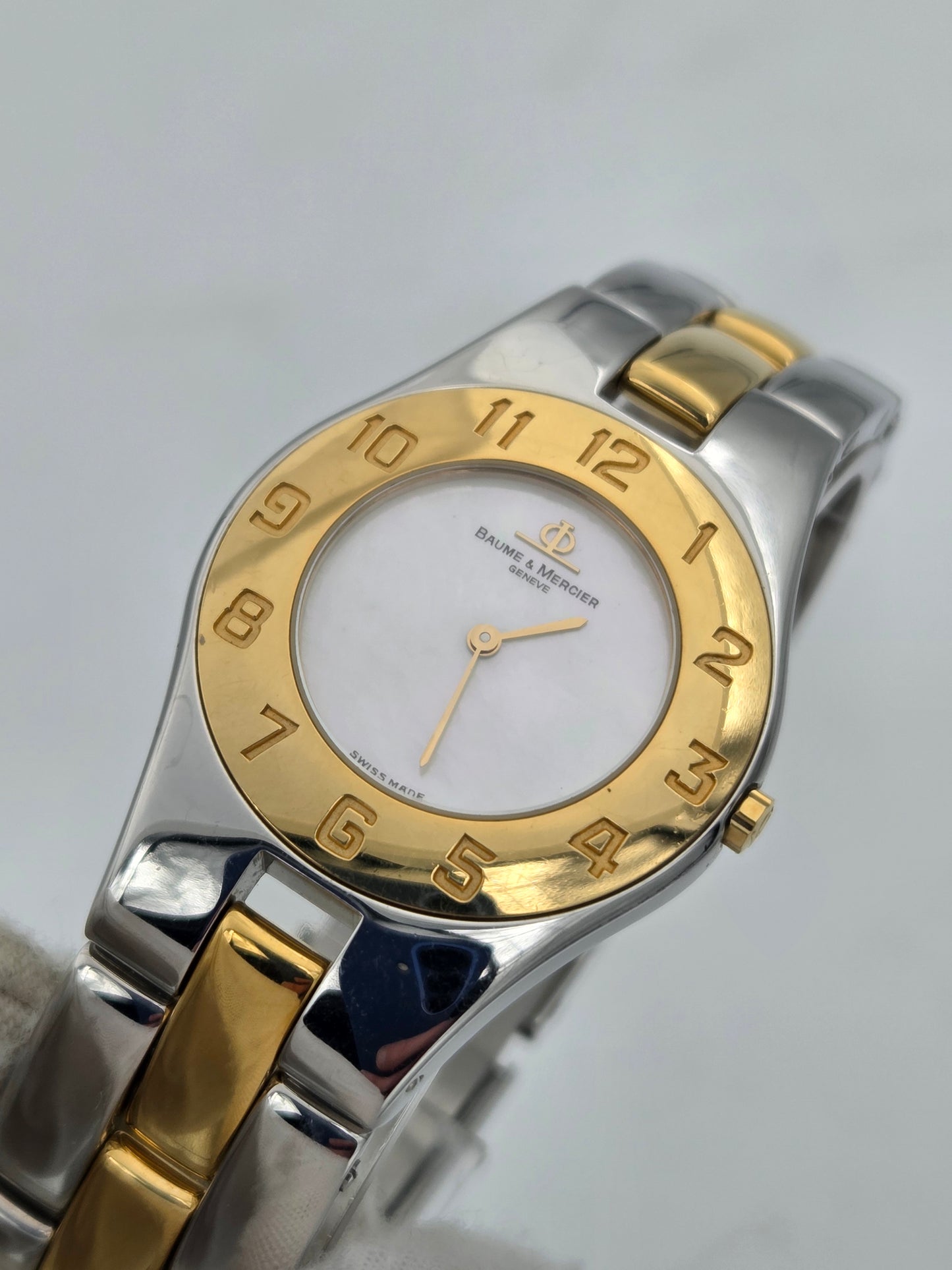 Baume et Mercier Linea mother of pearl dial 5161 31mm