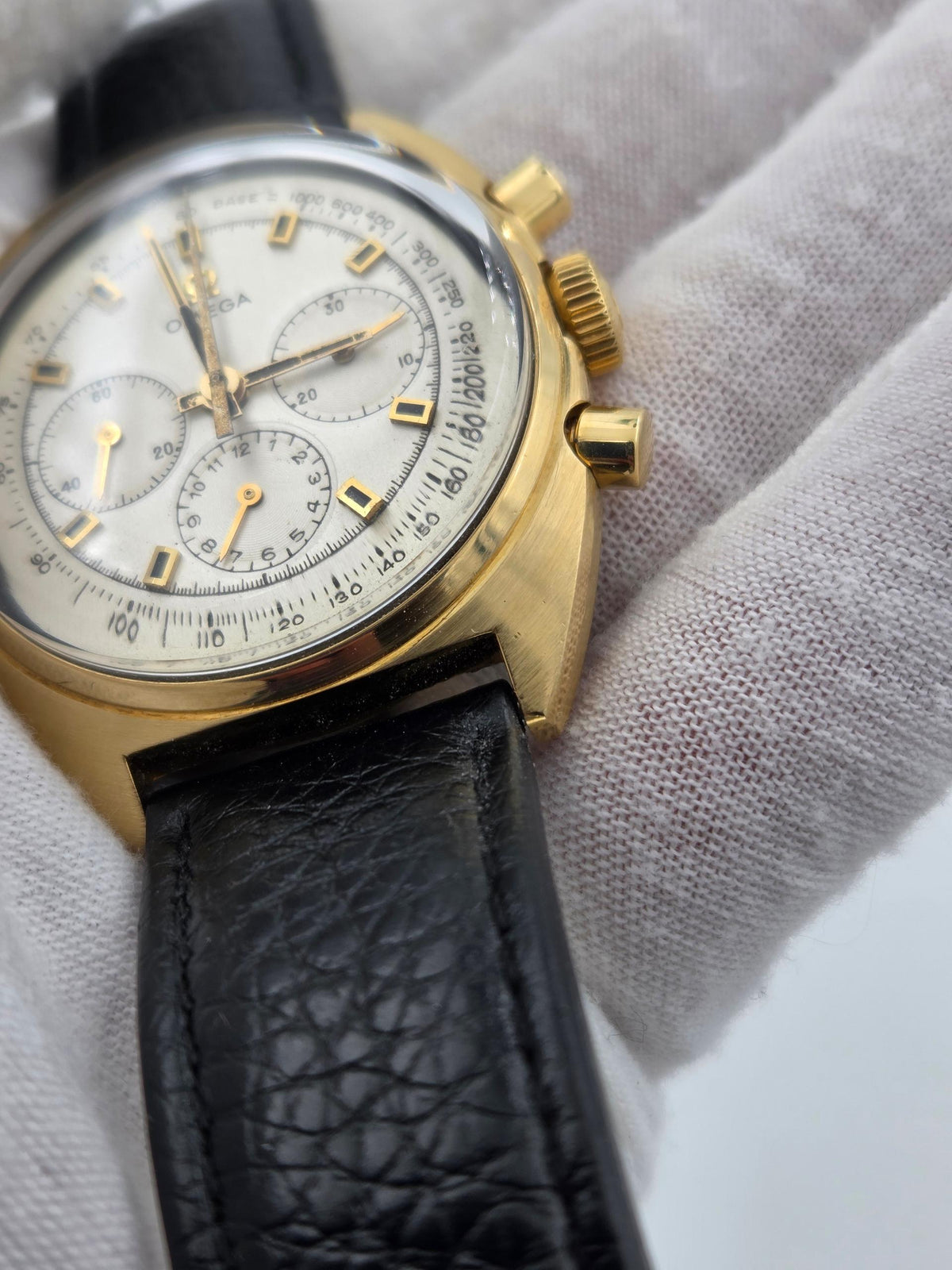 Omega Seamaster Chrono 18k gold serviced 2y warranty