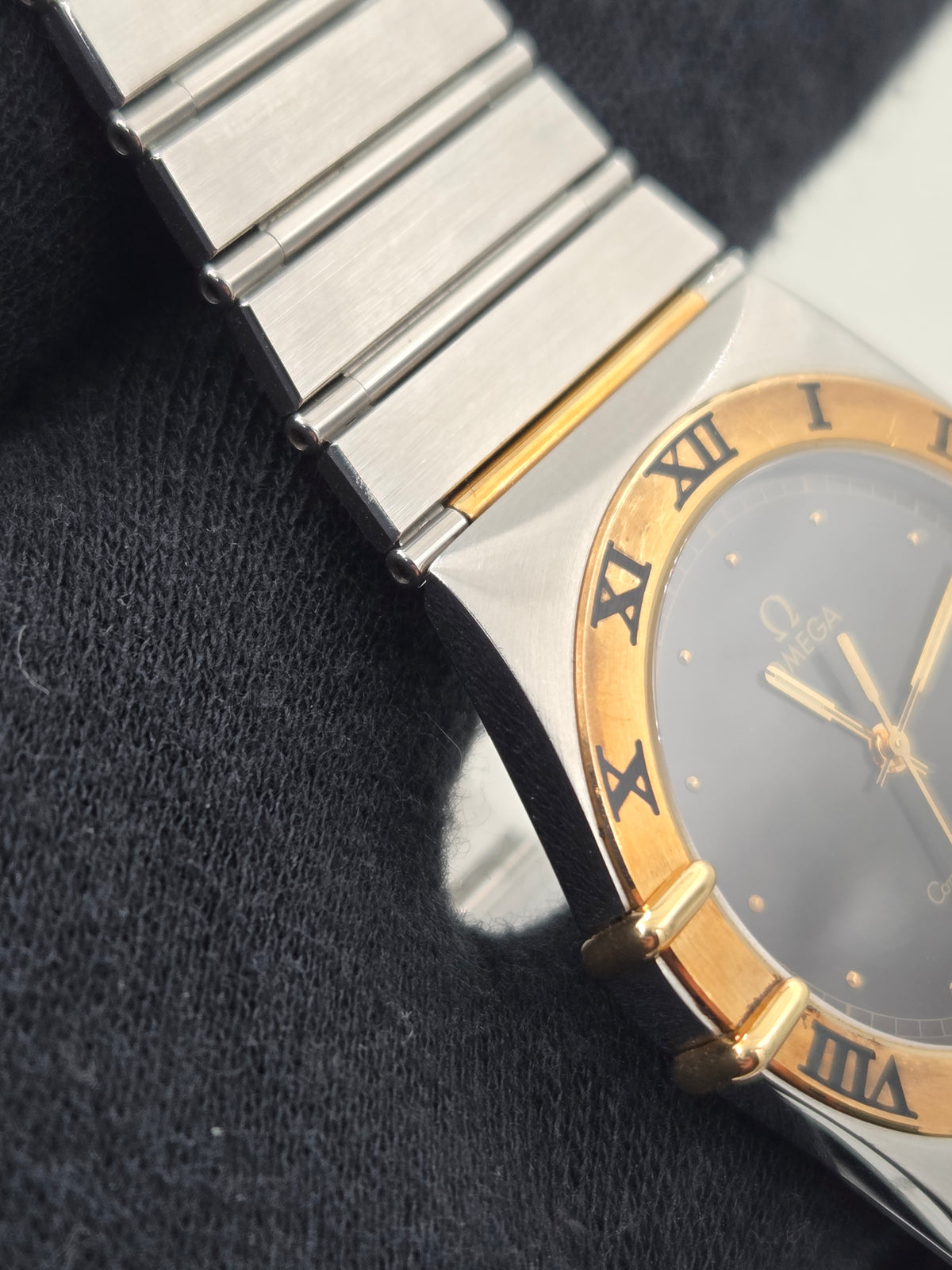 Omega Constellation Manhattan quartz rare black dial 396.1076 396.1080
