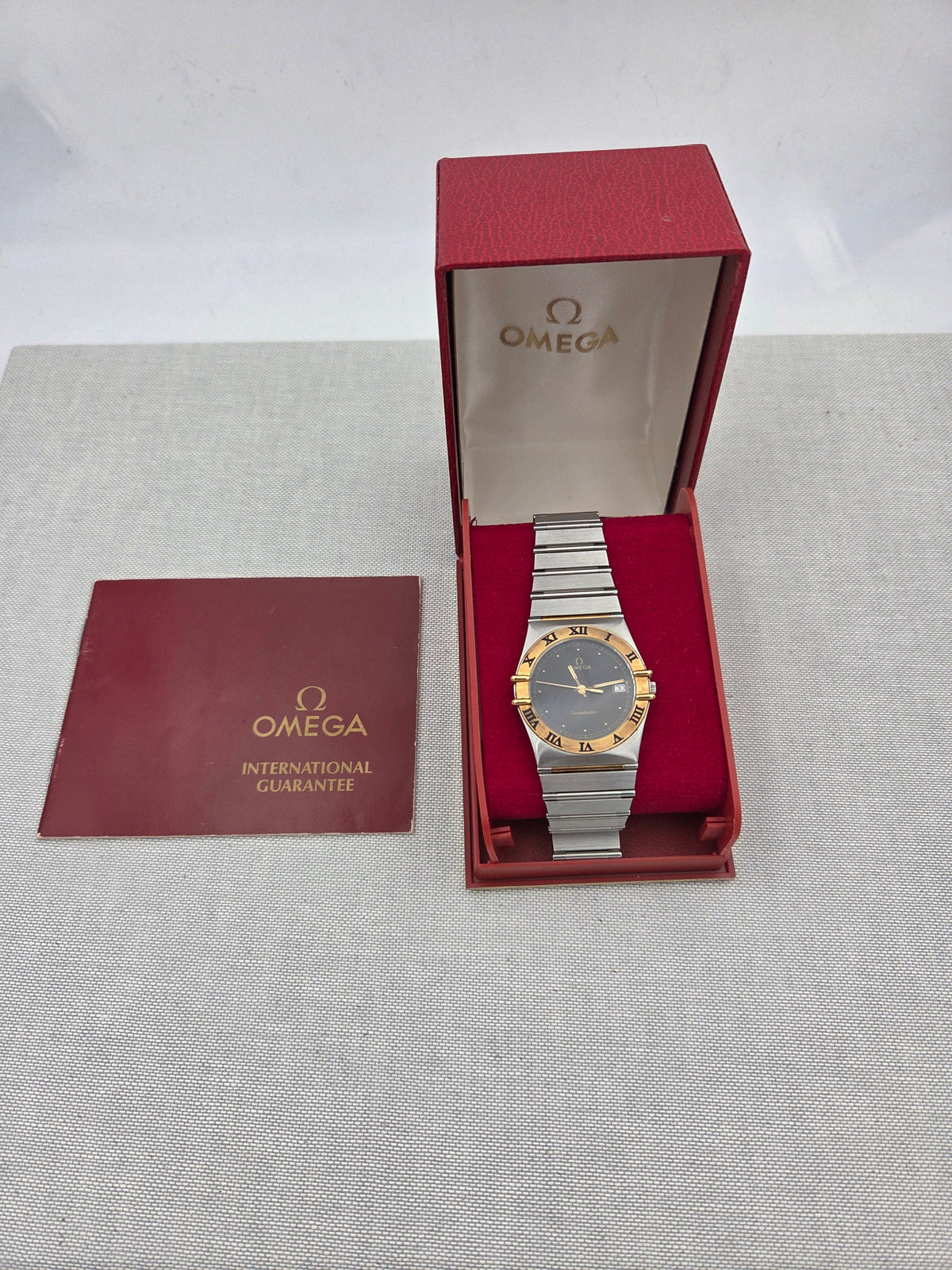 Omega Constellation Manhattan quartz rare black dial 396.1076 396.1080