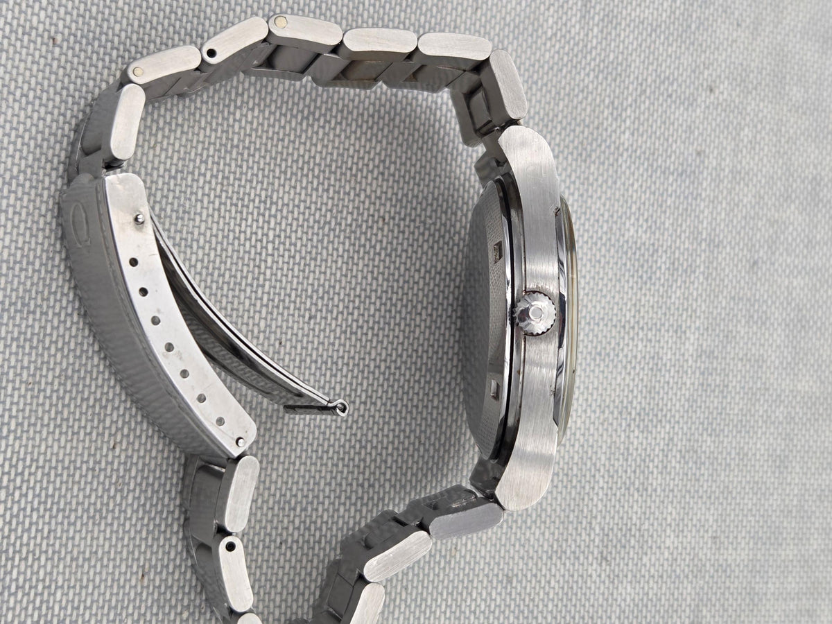 Omega Genève Serviced integrated bracelet genta style 166.0173 (388)