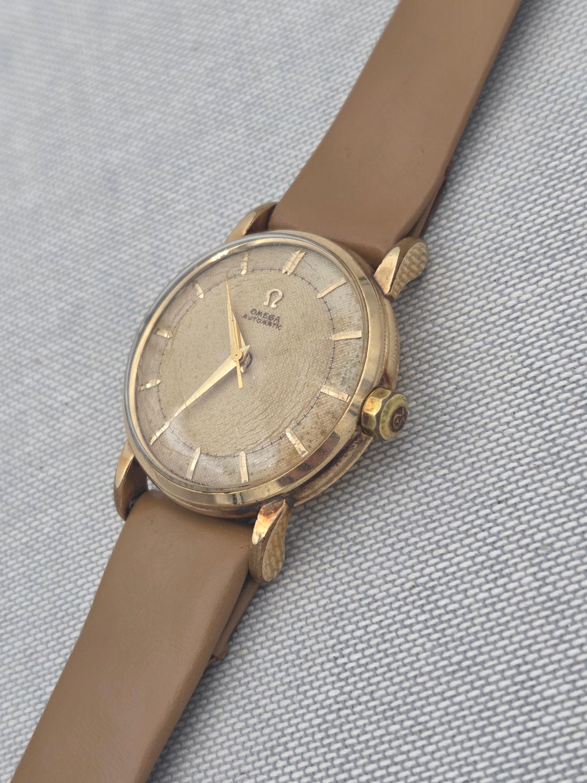 Omega Classic 2865-1 sc 80 micron gold plated honeycomb dial (405)