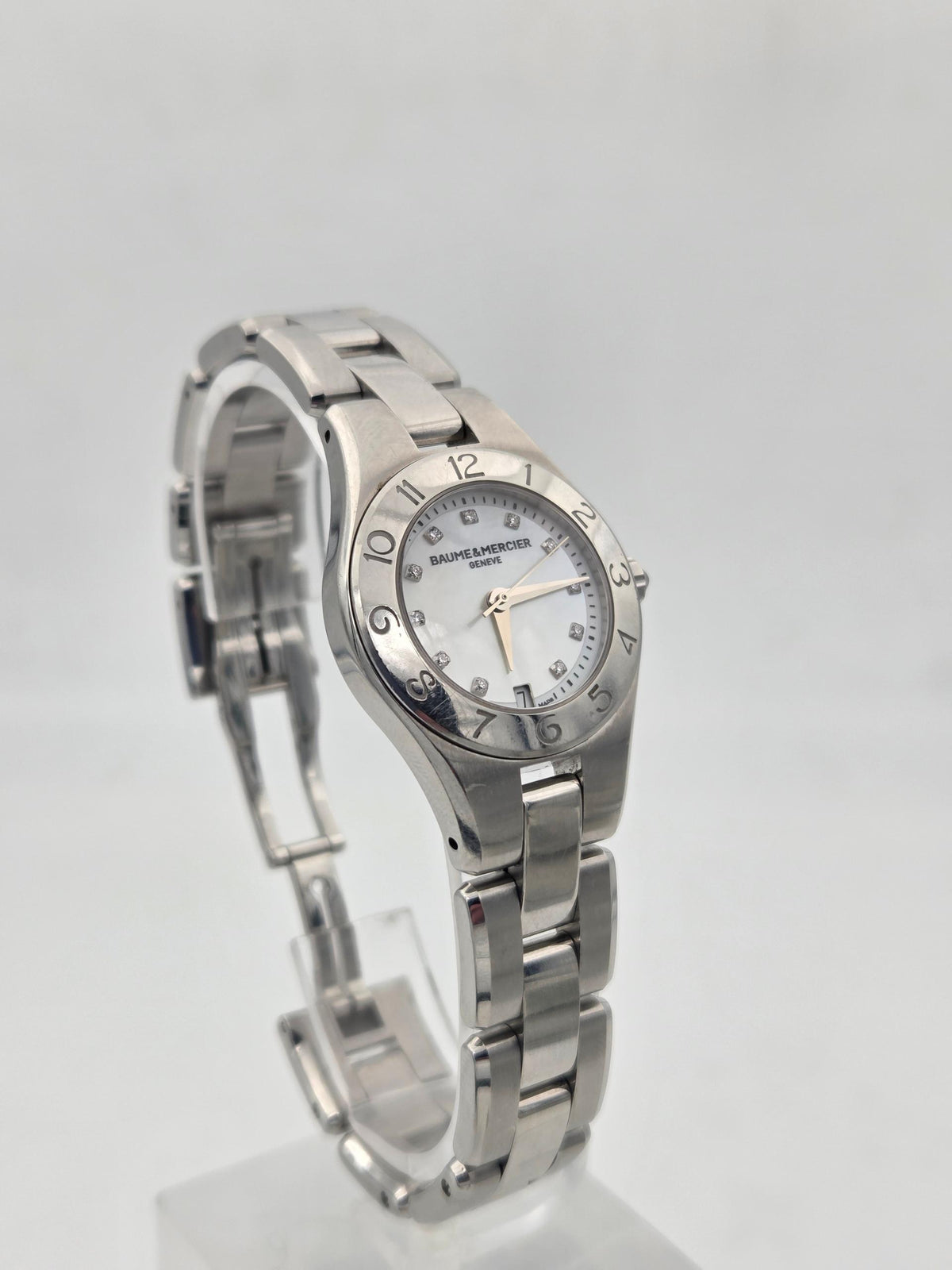 Baume & Mercier 27mm Ladies’ Watch Date Linea Mother of pearl dial 65690
