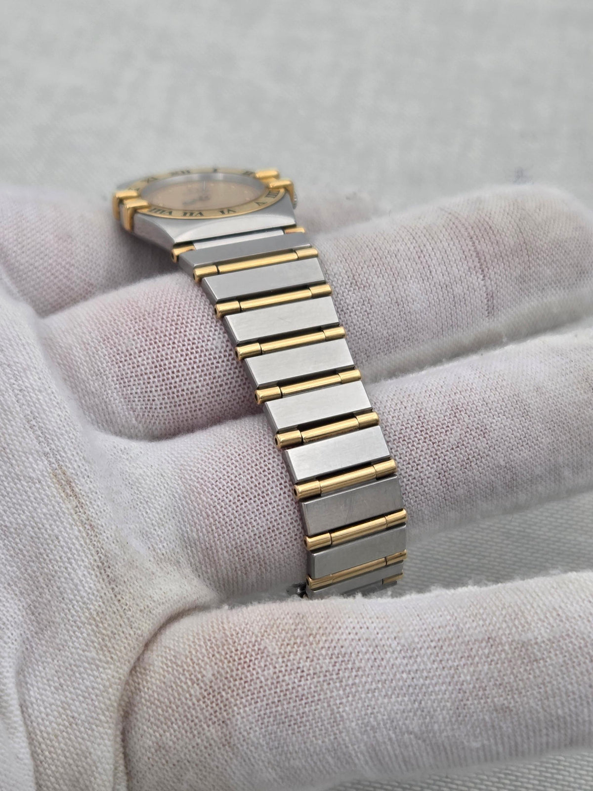 Omega Constellation ladies Full bar quartz 795.1080