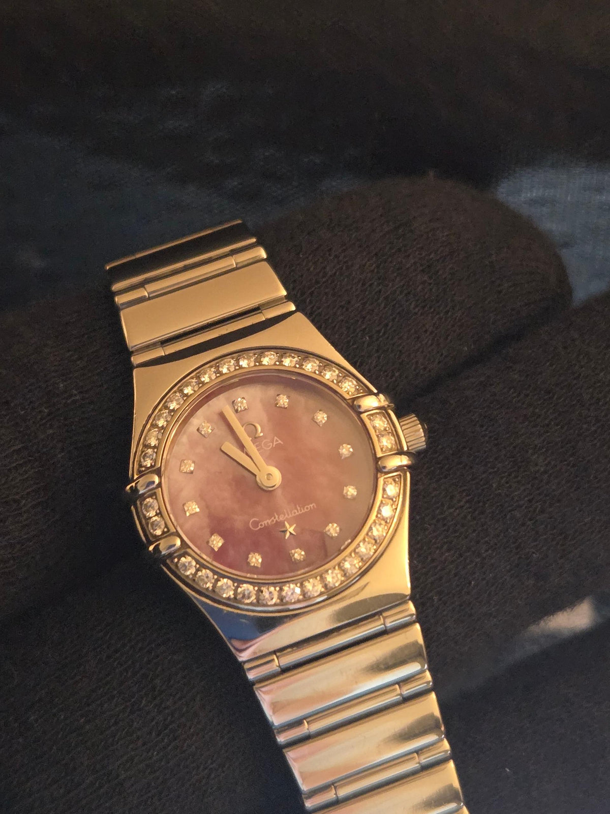 Omega Constellation Lady constellation red MOP 1457.78.00 895.1249
