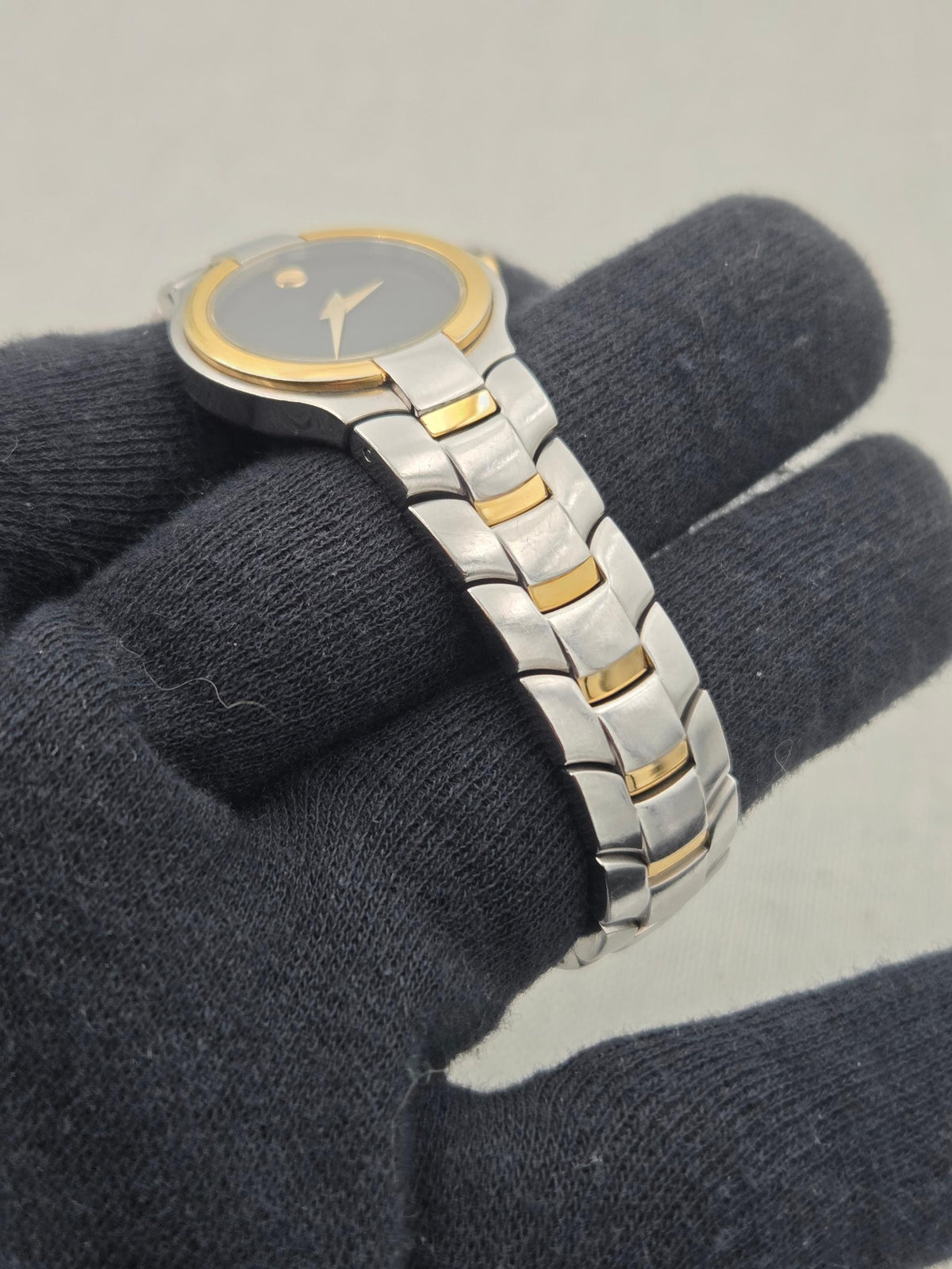 Movado Museum Steel and gold 81g4 1852