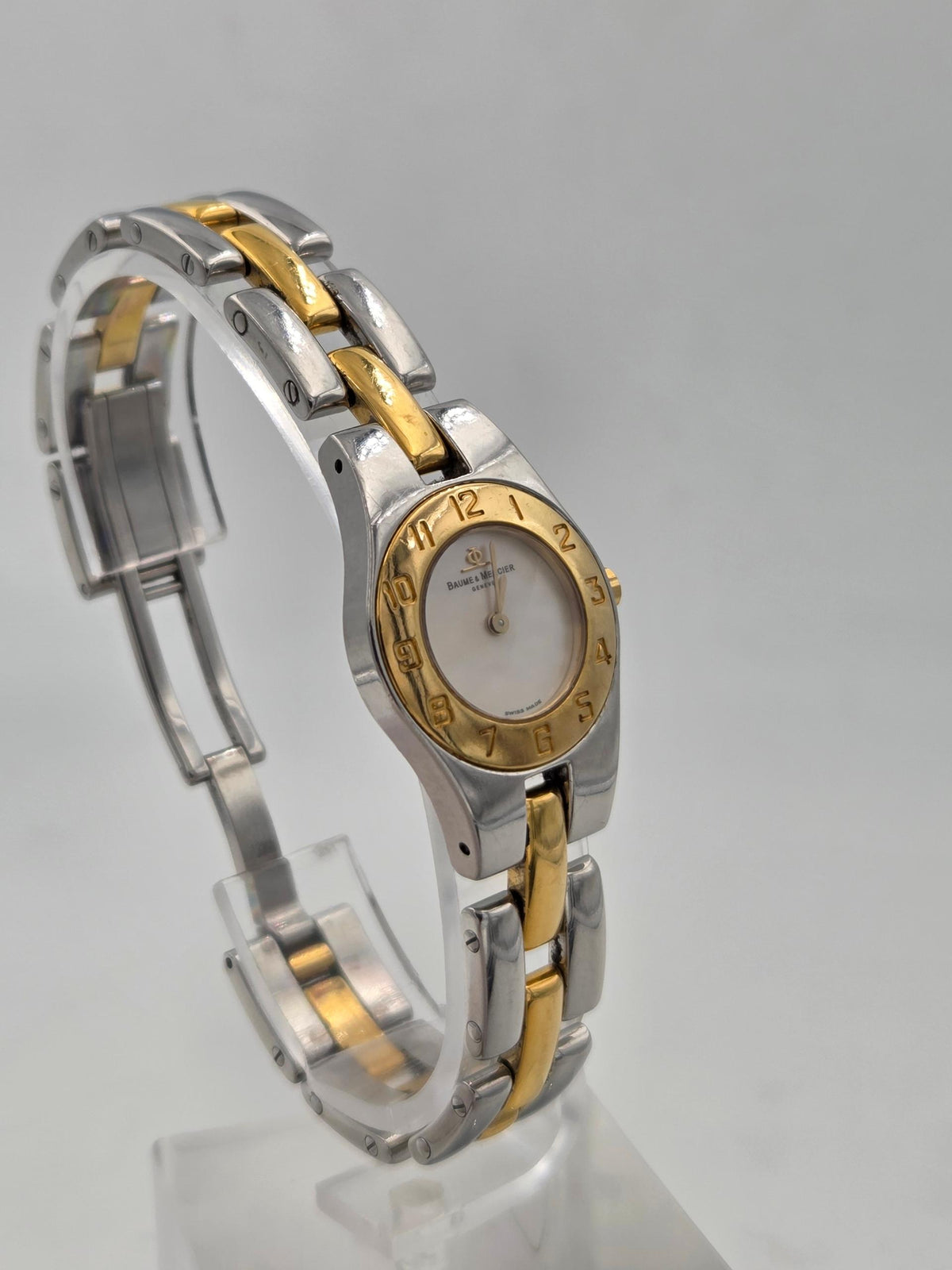 Baume & Mercier Linea Mother of pearl dial mop 22mm (371)