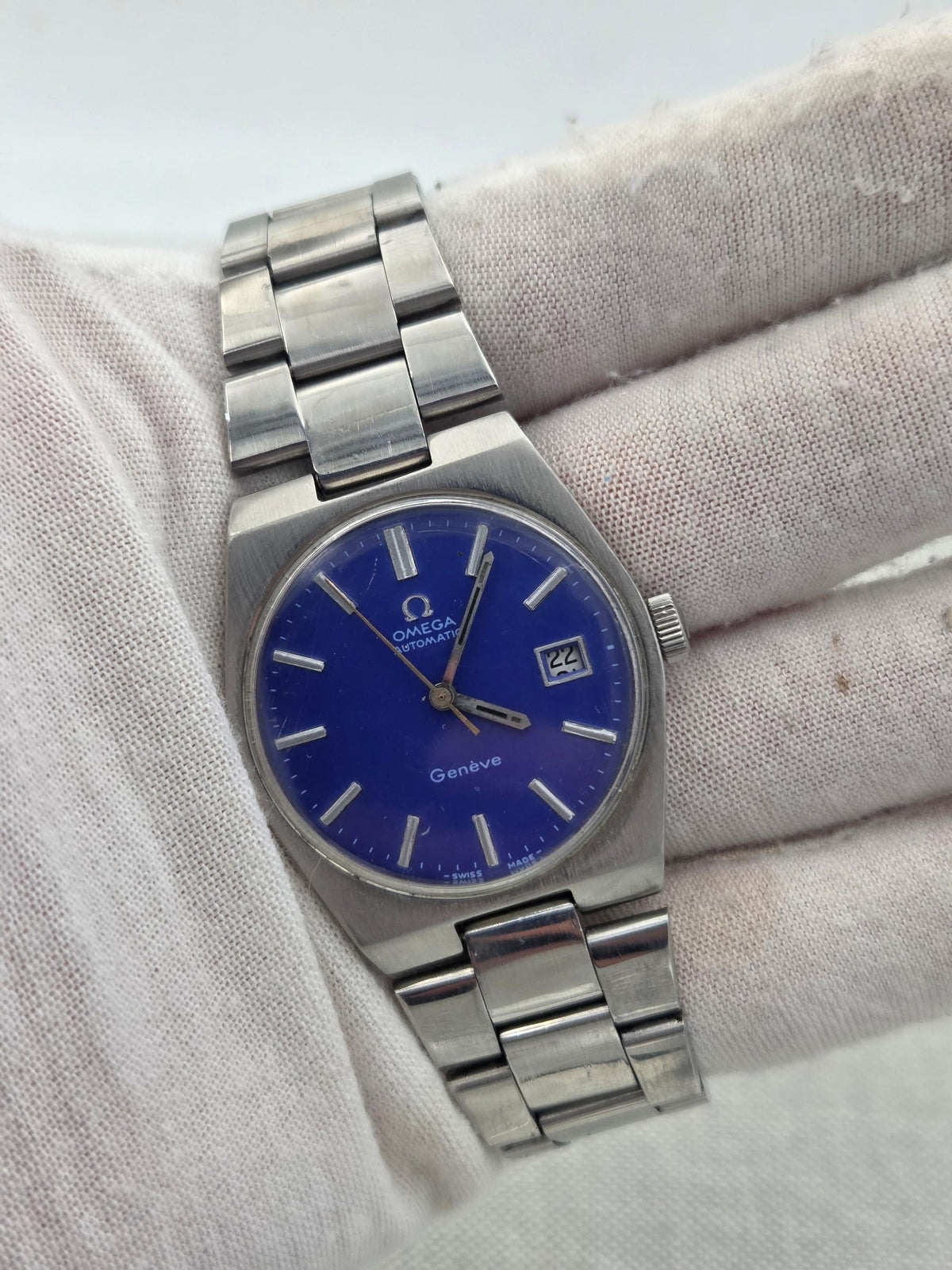 Omega Genève 166.099 blue dial automatic