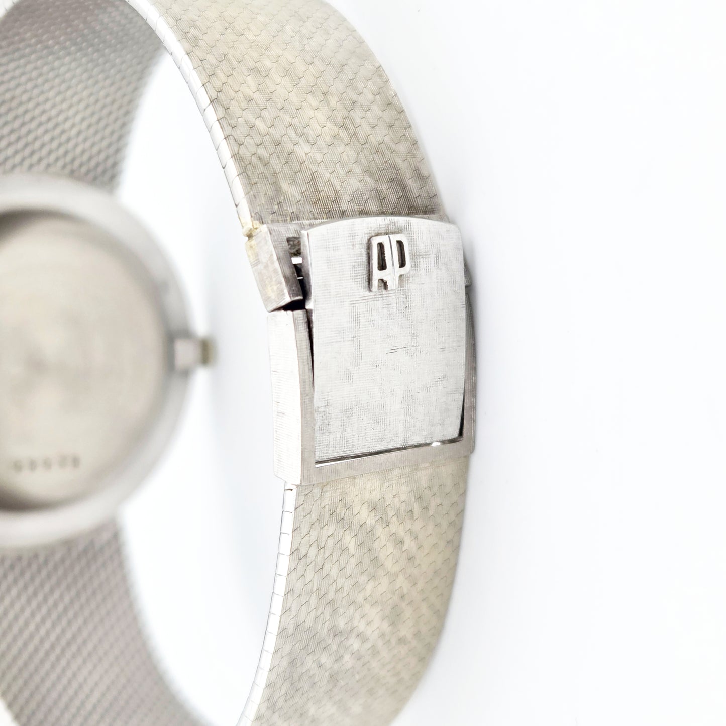 Audemars Piguet Vintage “Disco Volante” in 18k White Gold, 34mm (Manual Movement)