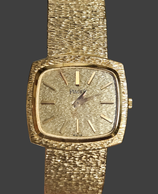 Piaget Vintage 18K Gold TV Ref 9572A6 - With Original Box