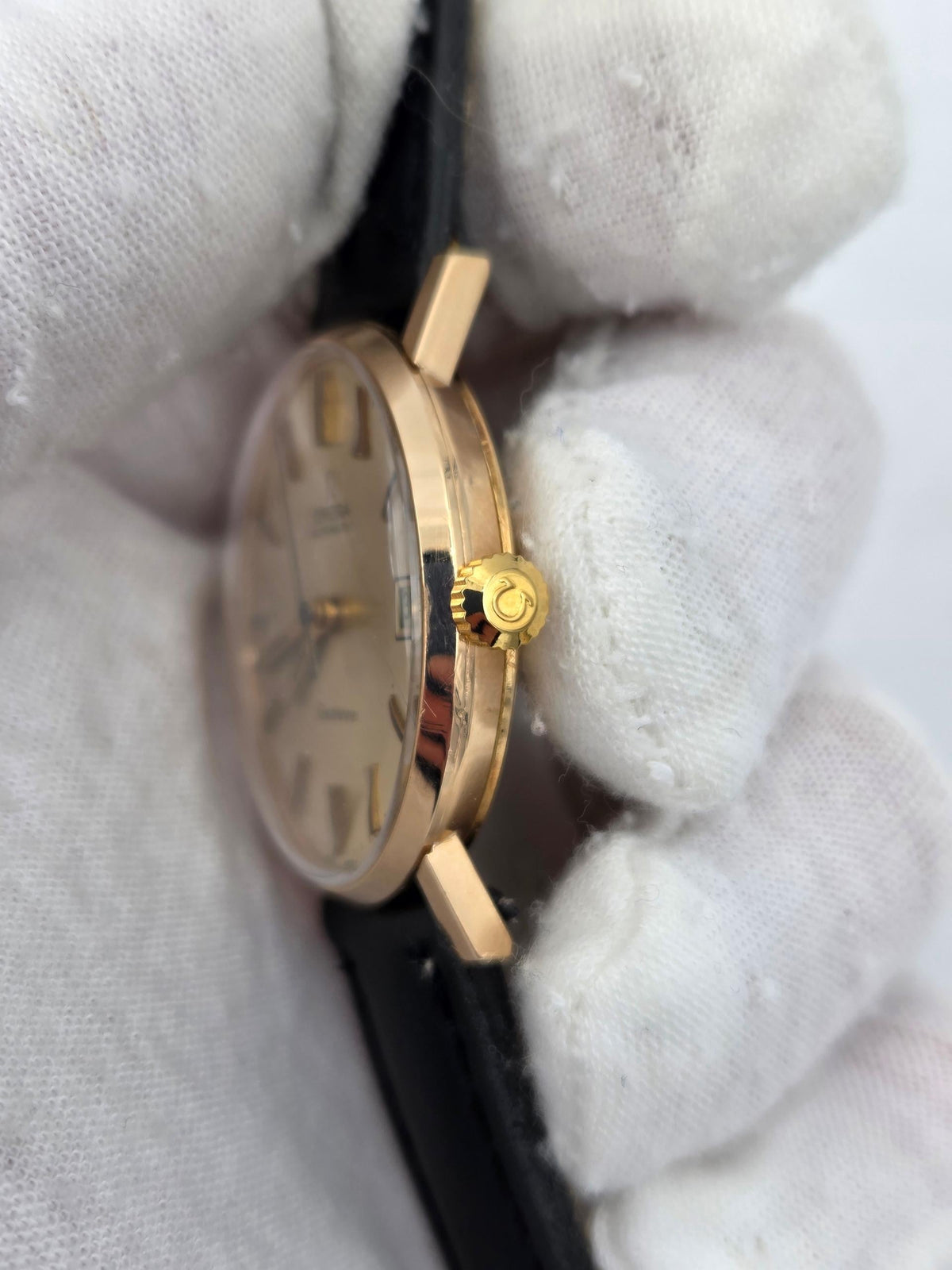 Omega Genève 18k gold , serviced, Genève automatic