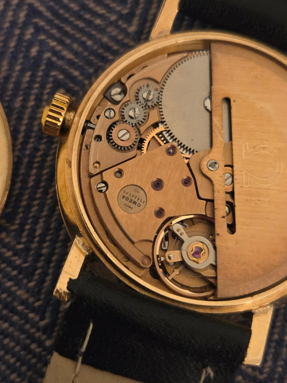 Omega Genève 18k gold , serviced, Genève automatic
