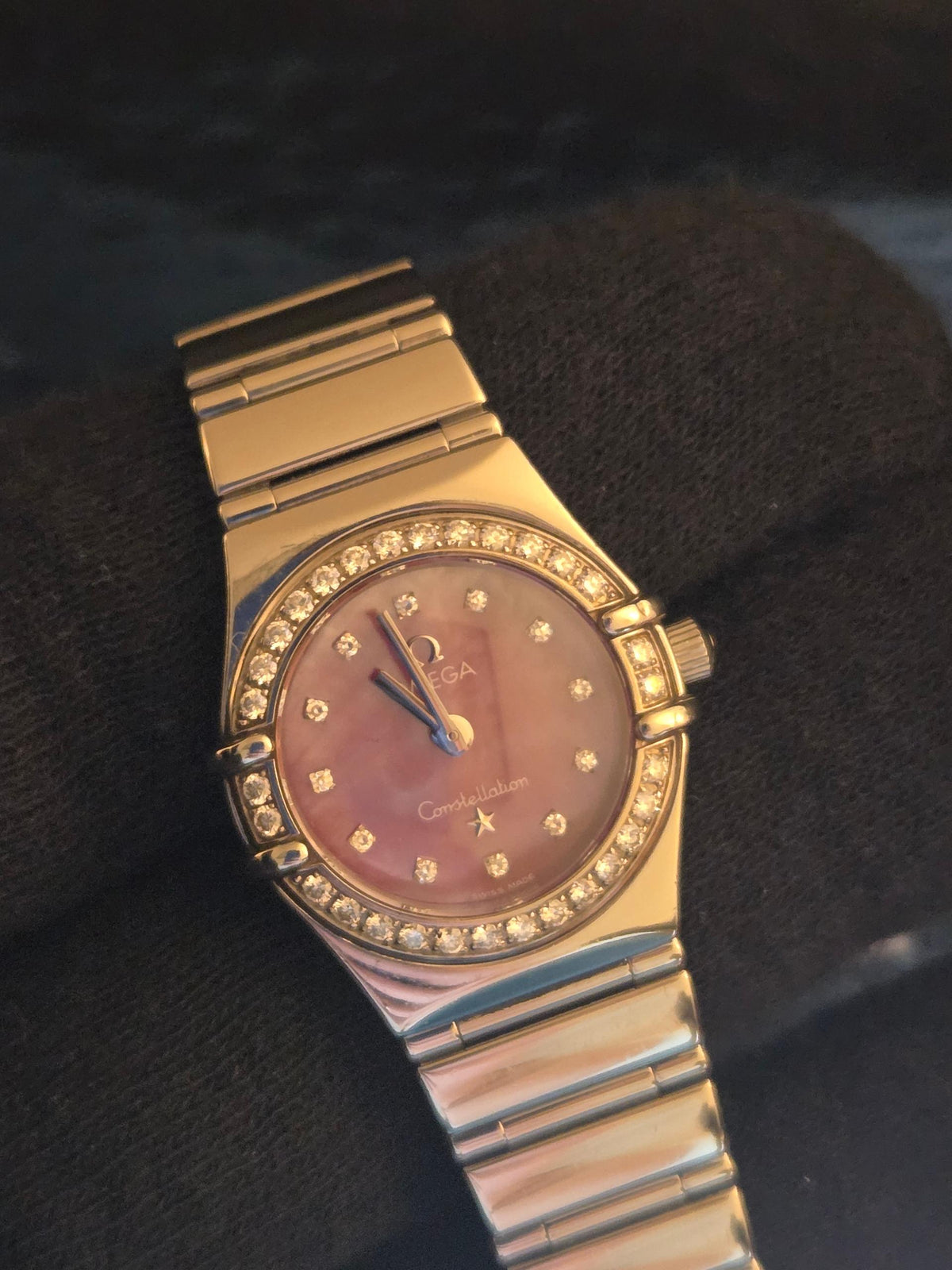 Omega Constellation Lady constellation red MOP 1457.78.00 895.1249