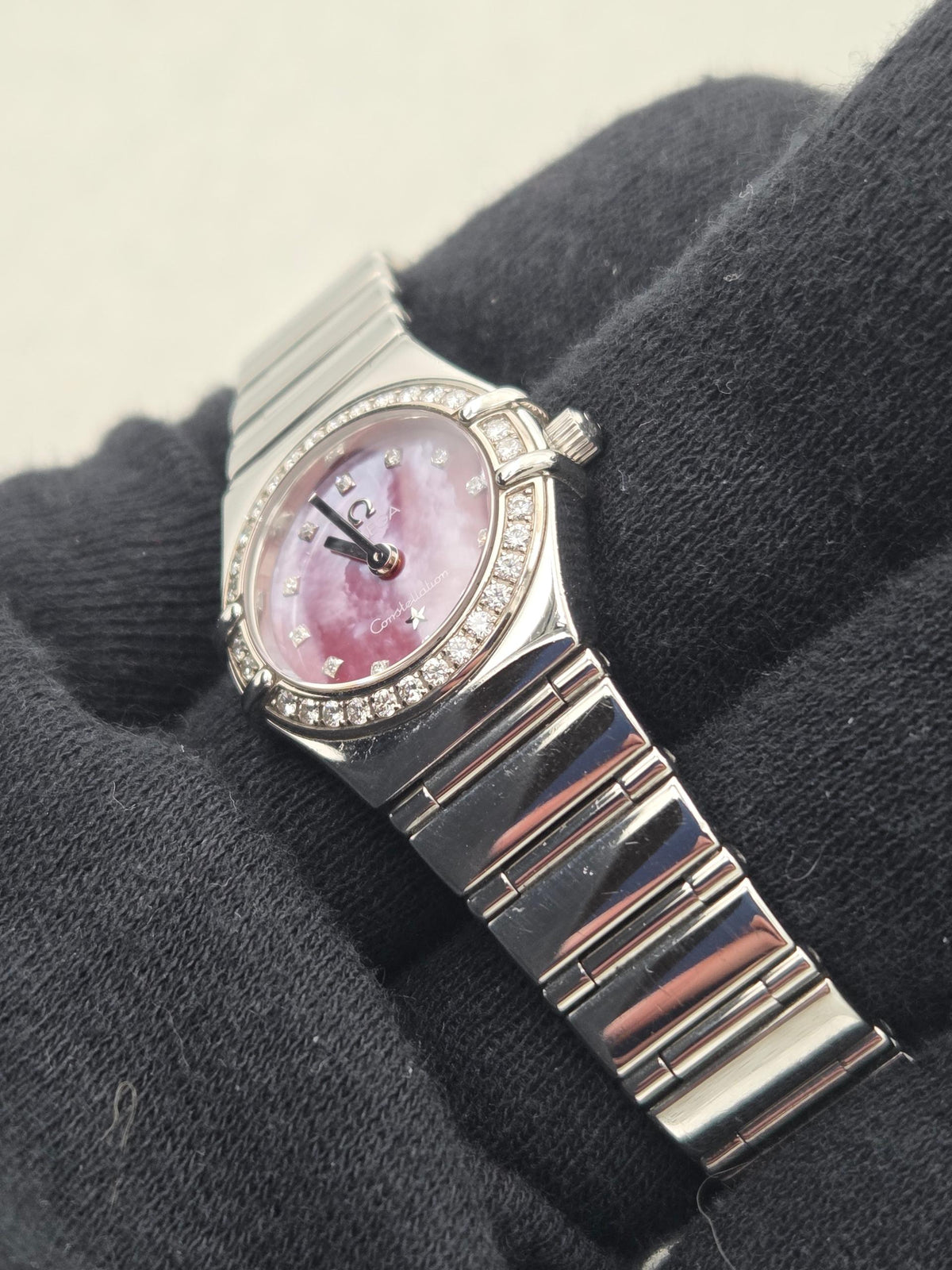 Omega Constellation Lady constellation red MOP 1457.78.00 895.1249