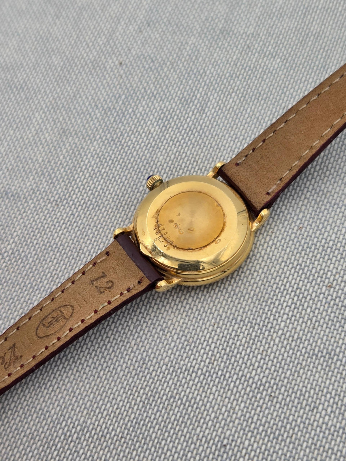 Baume & Mercier Classique 24mm 18k gold quartz baume