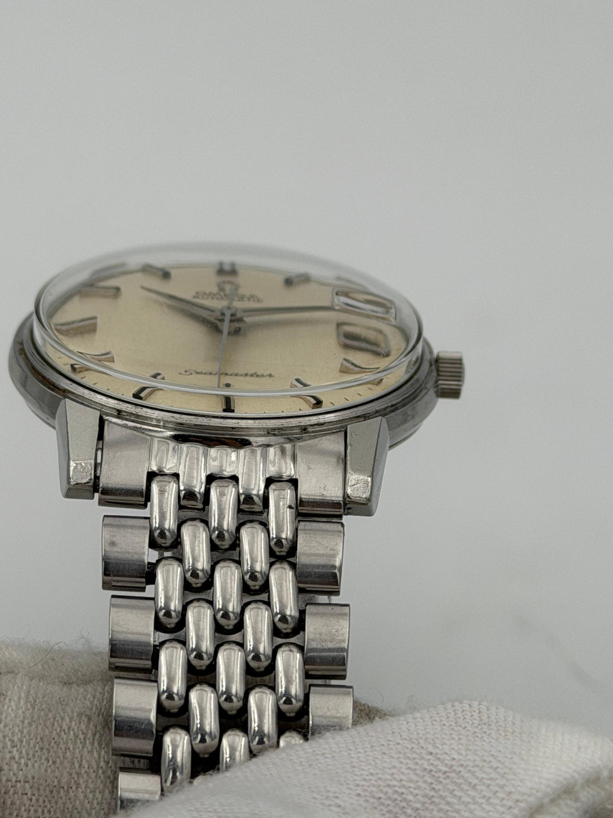 Omega Vintage Seamaster automatic in steel Serviced 1y warranty 166.003