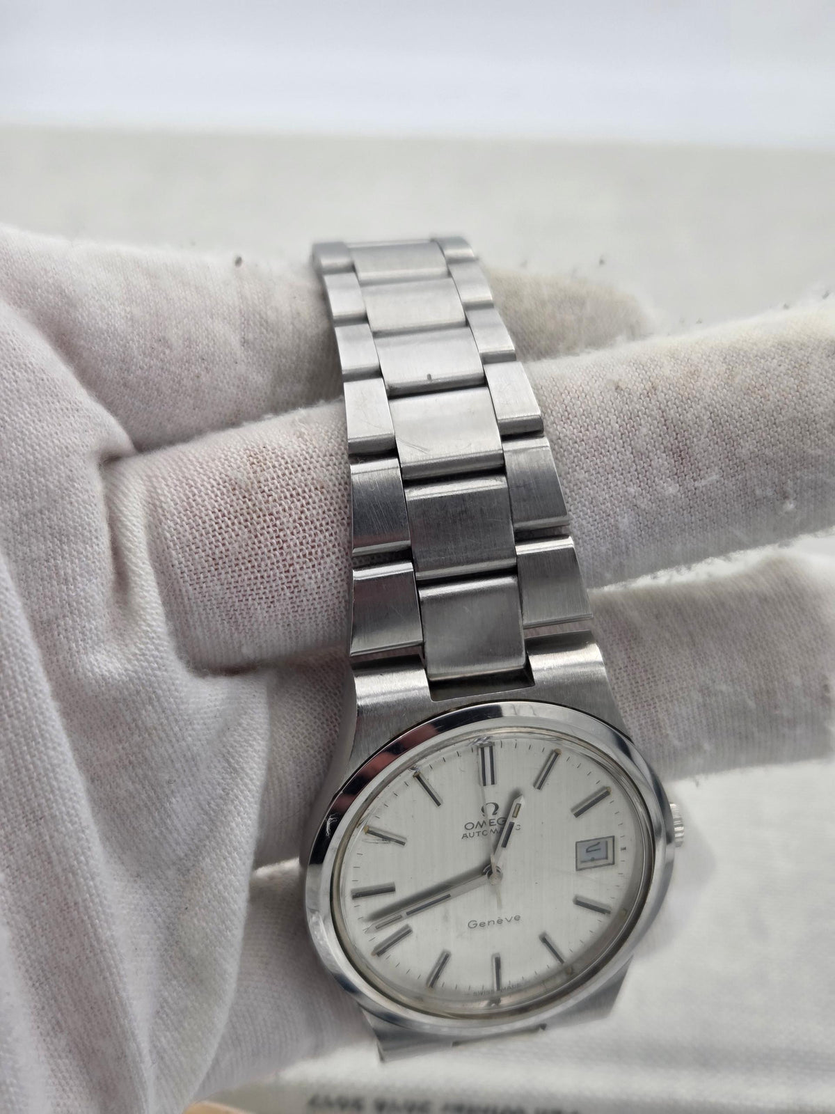 Omega Genève Serviced integrated bracelet genta style 166.0173 (388)