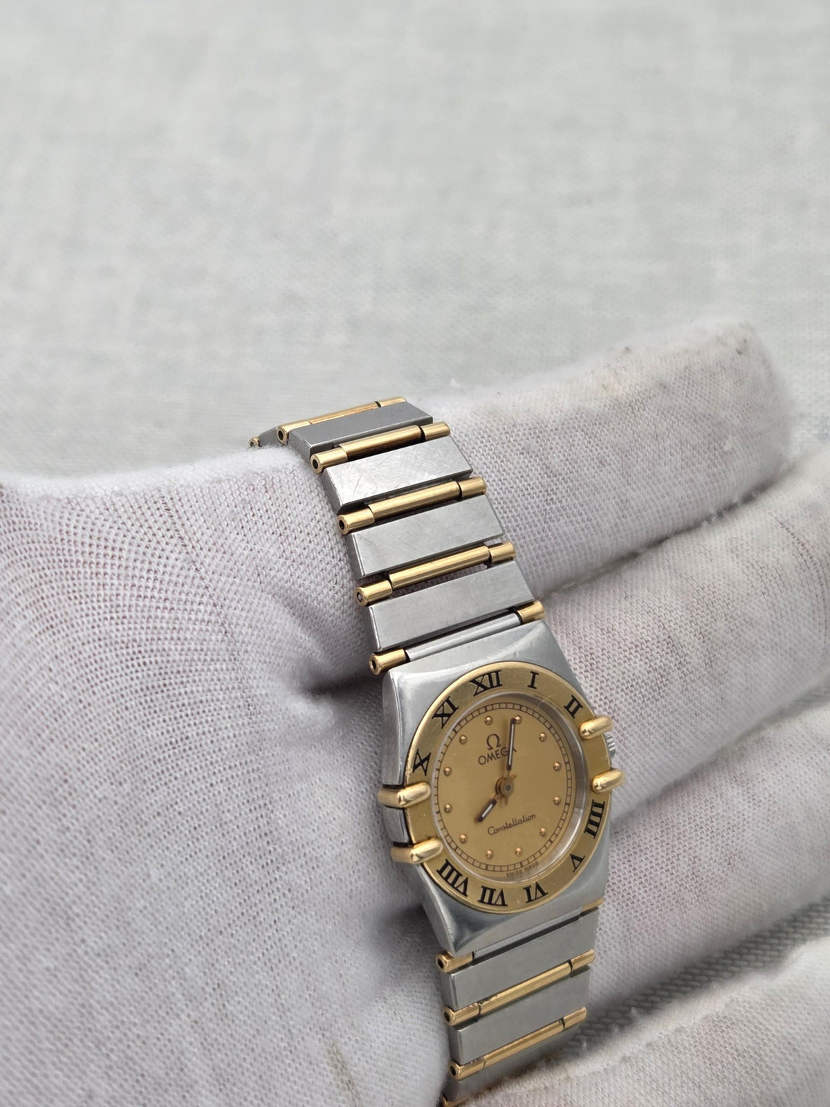 Omega Constellation ladies Full bar quartz 795.1080