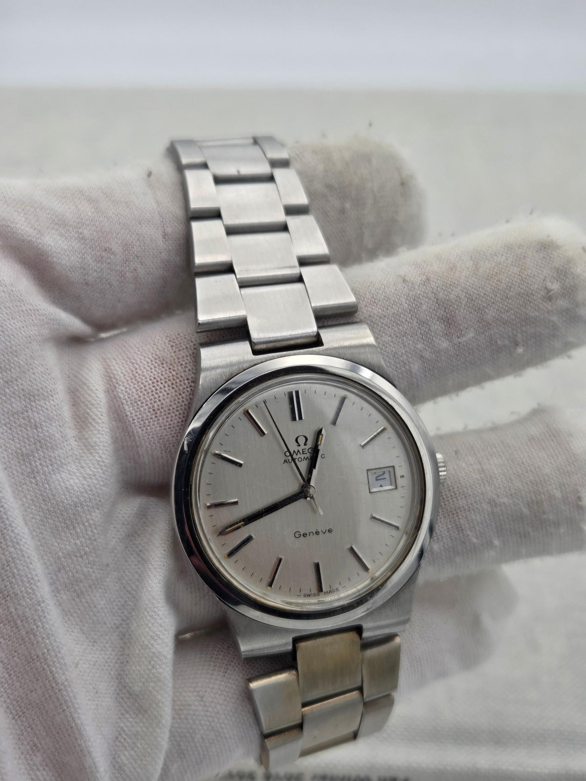 Omega Genève Serviced integrated bracelet genta style 166.0173 (388)