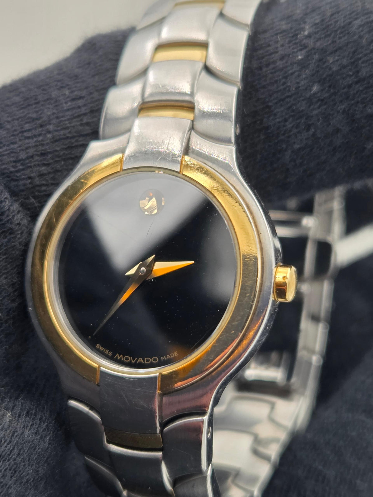 Movado Museum Steel and gold 81g4 1852