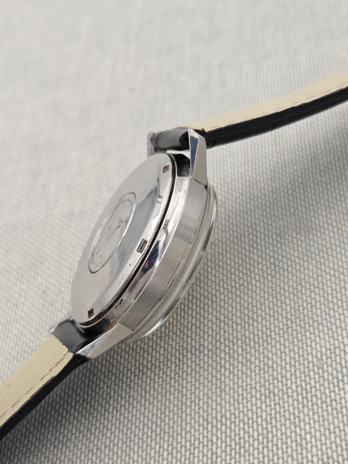 Omega Constellation 1y warranty, just serviced day date cosc chronometer