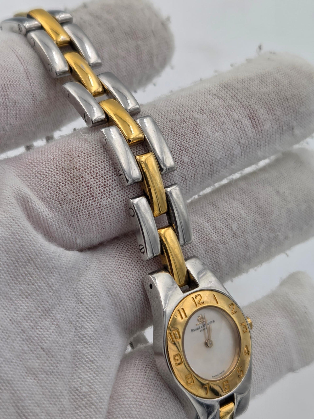 Baume & Mercier Linea Mother of pearl dial mop 22mm (371)