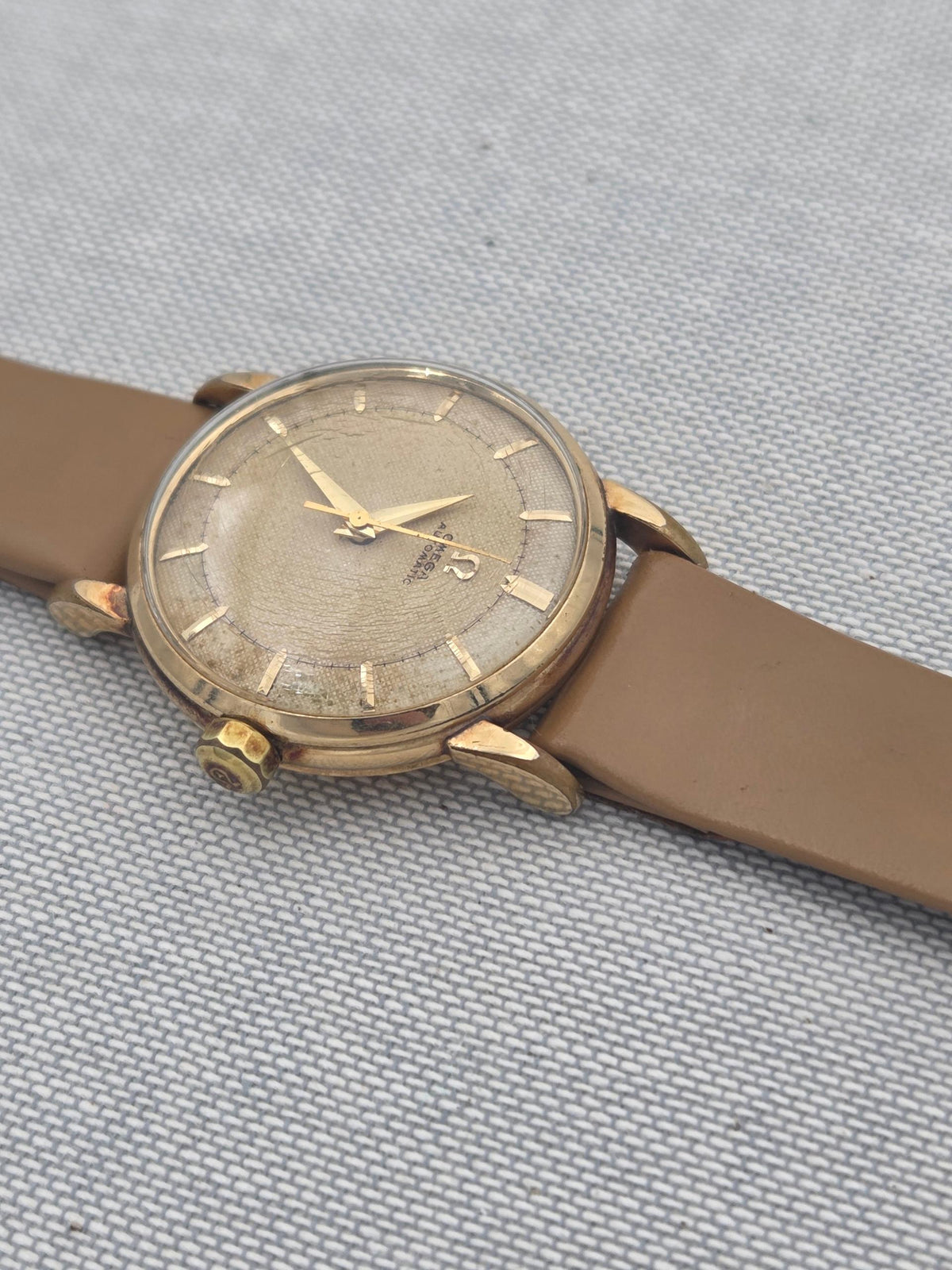 Omega Classic 2865-1 sc 80 micron gold plated honeycomb dial (405)