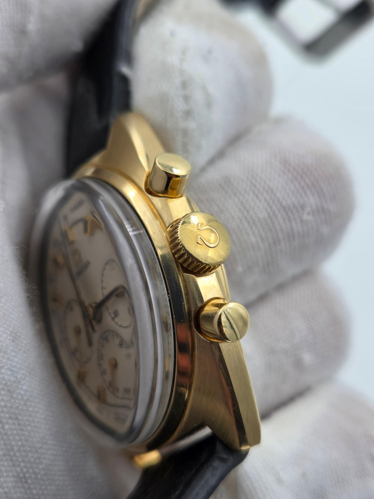 Omega Seamaster Chrono 18k gold serviced 2y warranty