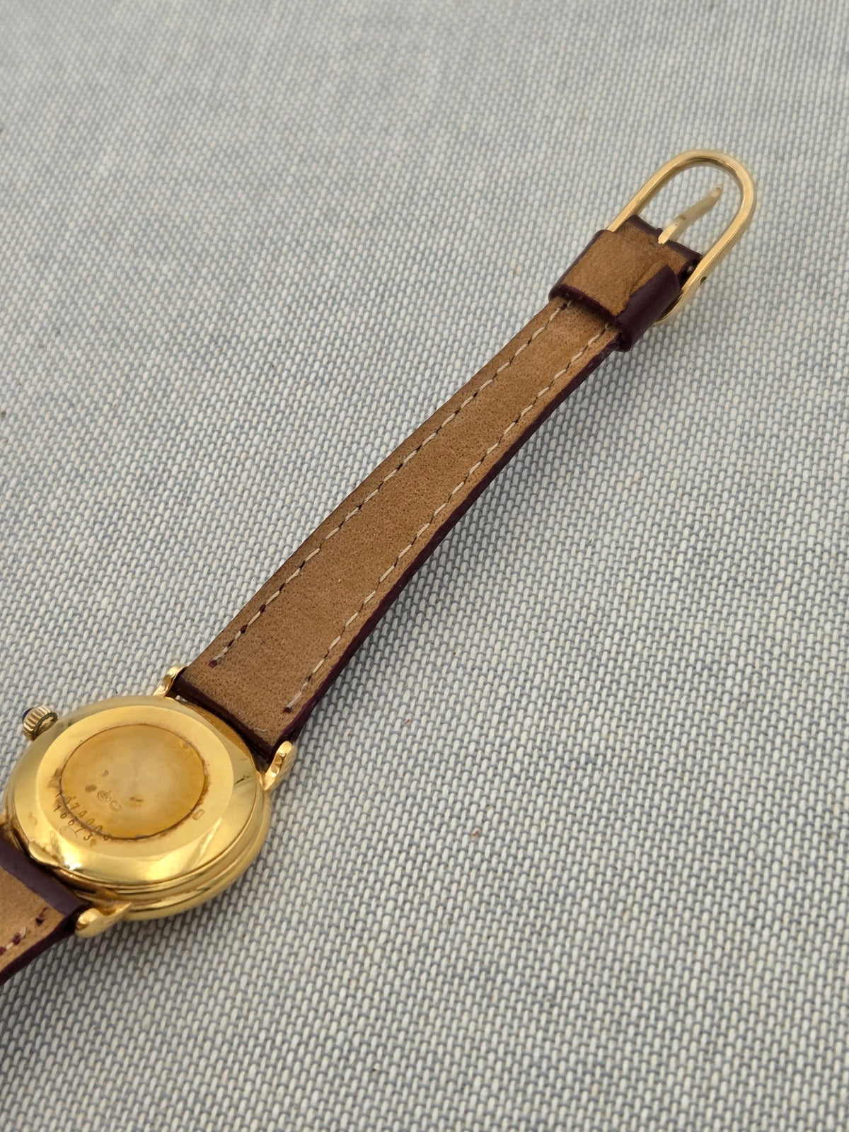 Baume & Mercier Classique 24mm 18k gold quartz baume