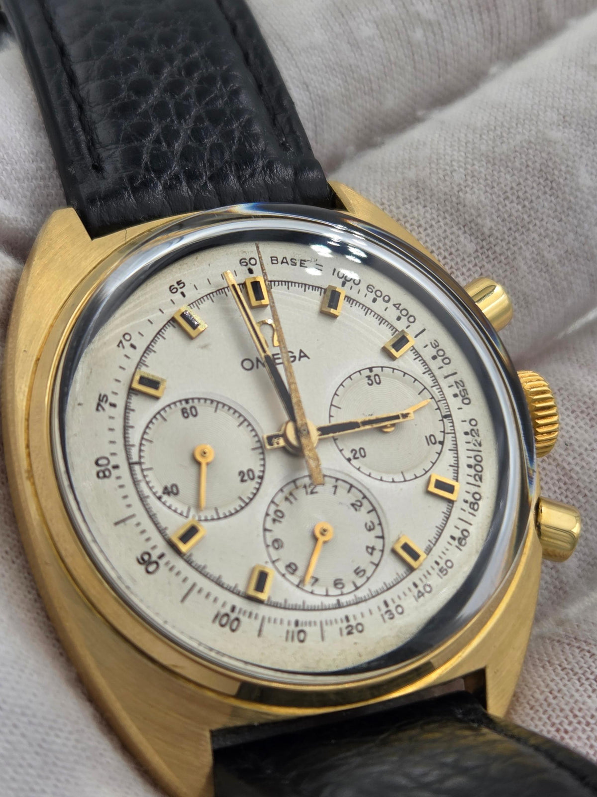 Omega Seamaster Chrono 18k gold serviced 2y warranty