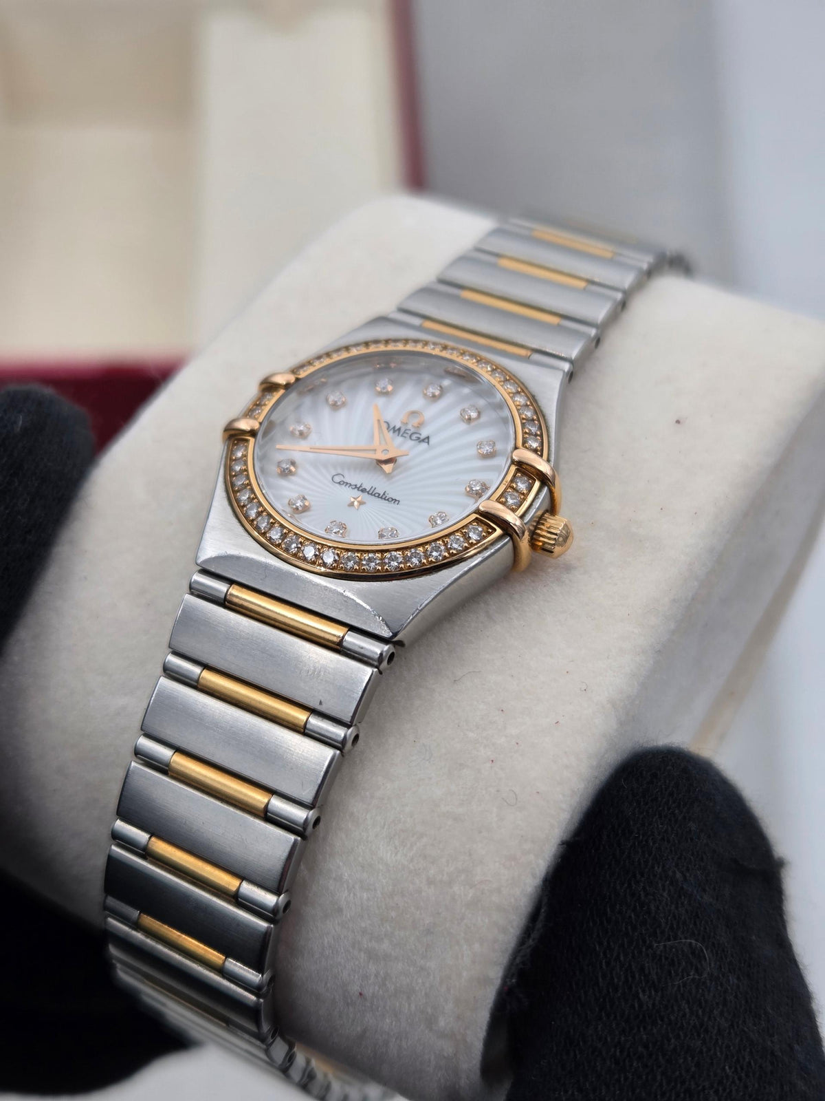 Omega Constellation Lady constellation shell diamonds rose gold