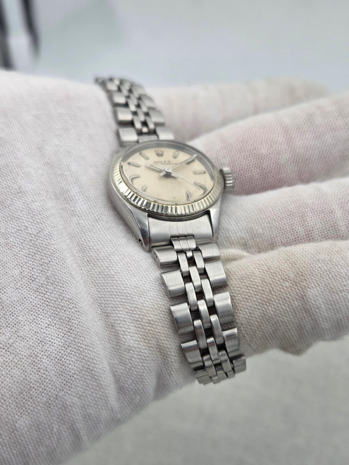 Rolex Oyster Perpetual Serviced 1y warranty similar to datejust