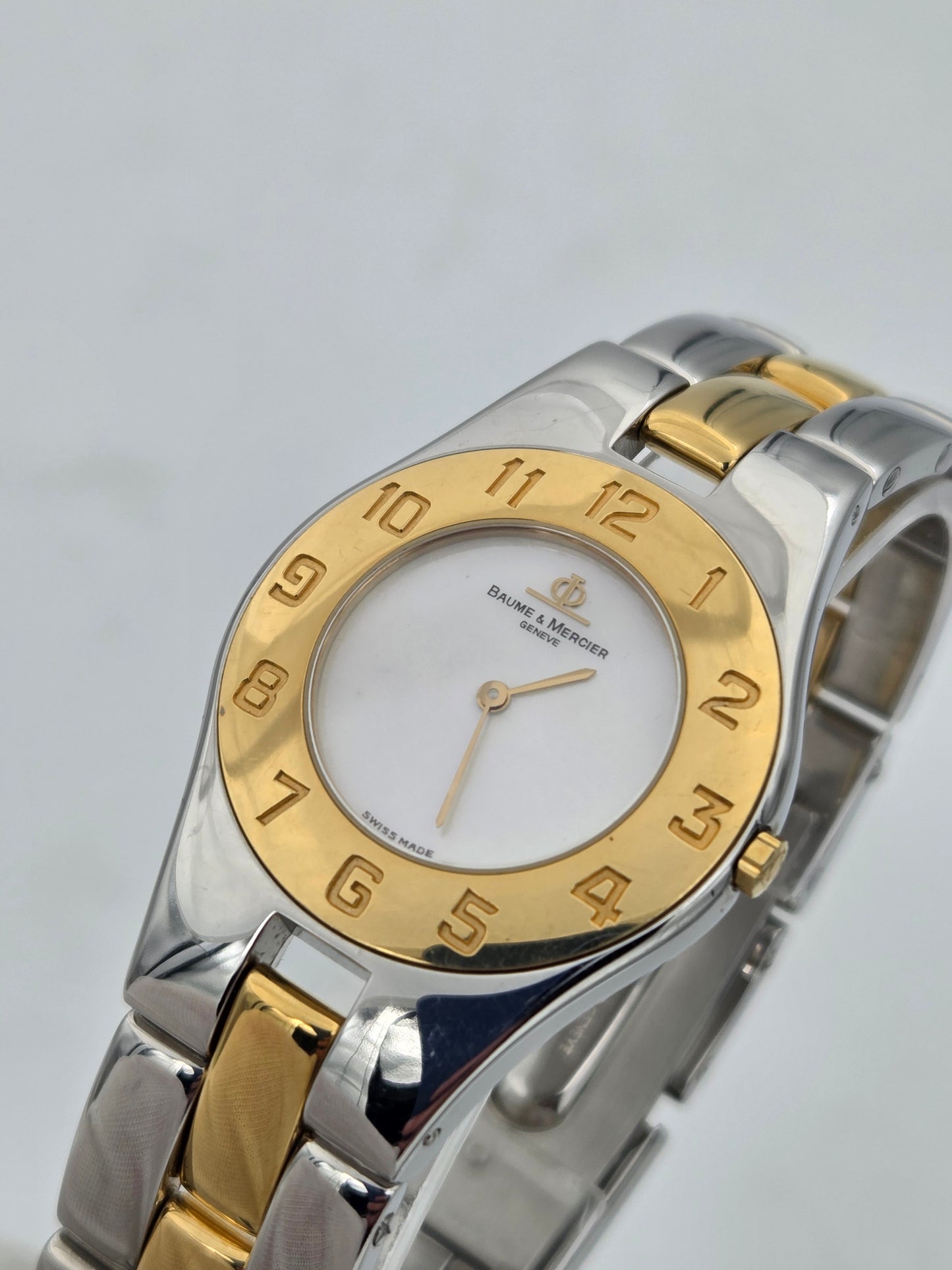 Baume et Mercier Linea mother of pearl dial 5161 31mm