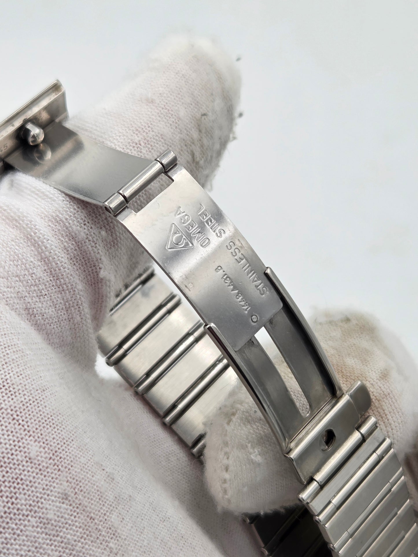 Omega Constellation day date owl Manhattan ref 396.1070 397.1080