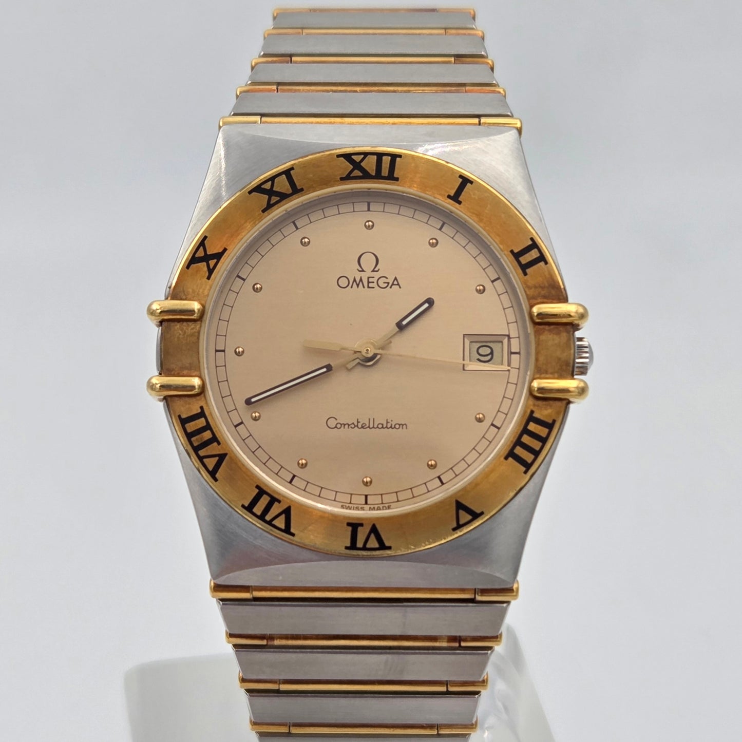 Omega Constellation date  Manhattan ref 396.1070 397.1080