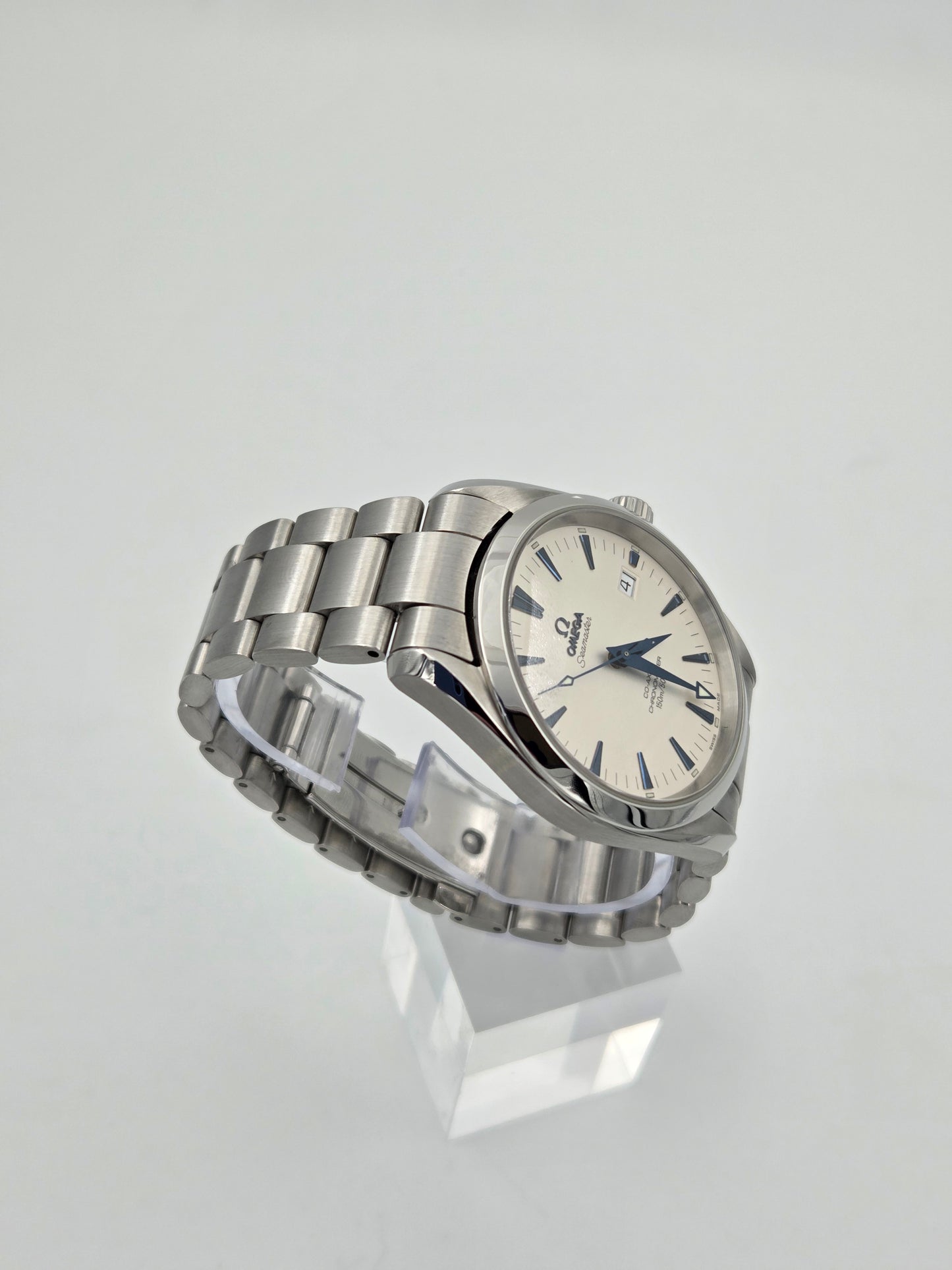 Omega aqua terra 2500 39mm