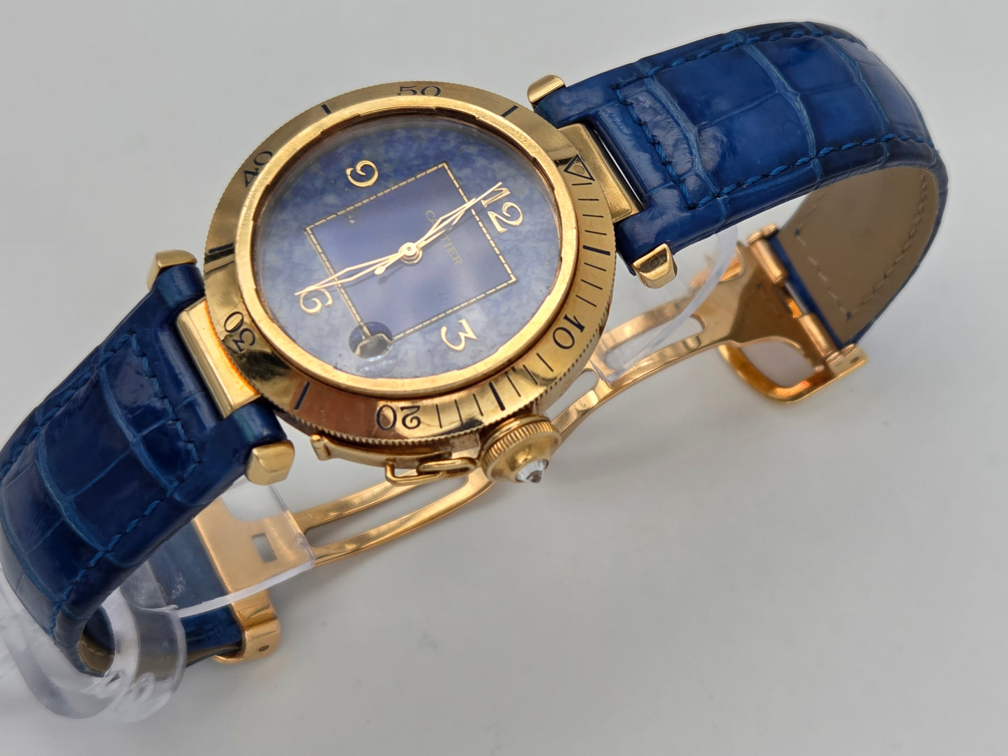 Cartier Pasha 1023 lapis lazuli dial, 18k gold case