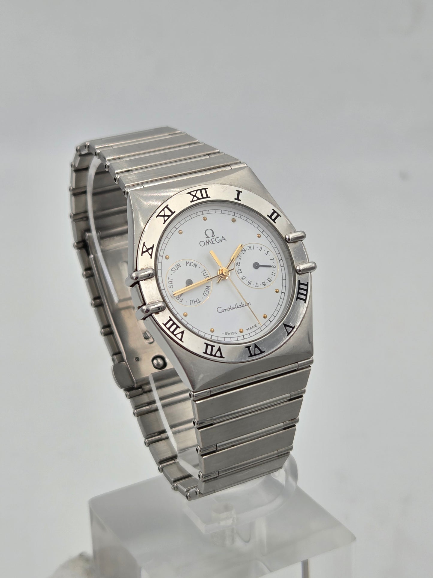 Omega Constellation day date owl Manhattan ref 396.1070 397.1080