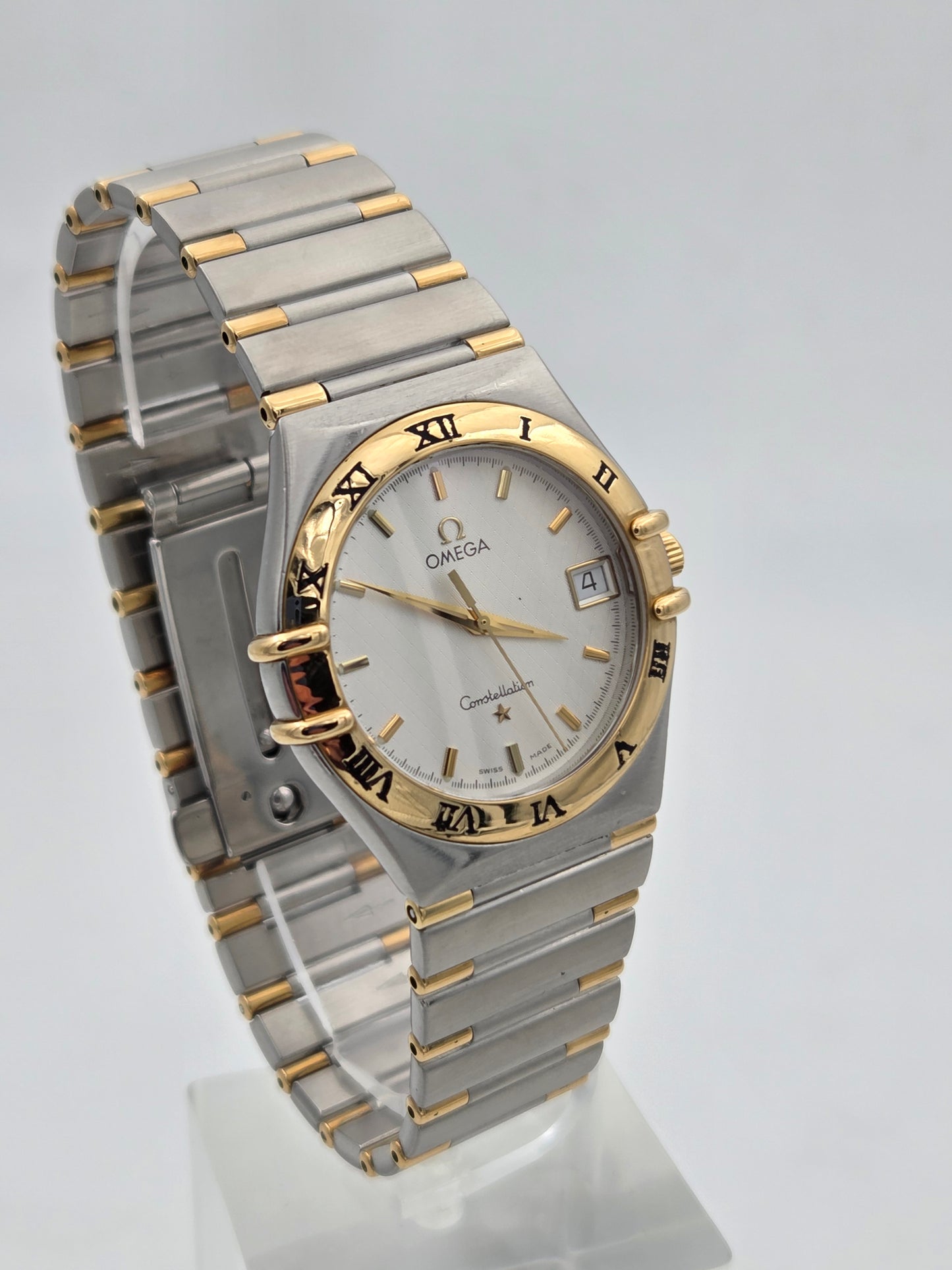 Omega Constellation Manhattan – Ref. 1312.30 33.5mm, Quartz, Steel & 18k Yellow Gold full set