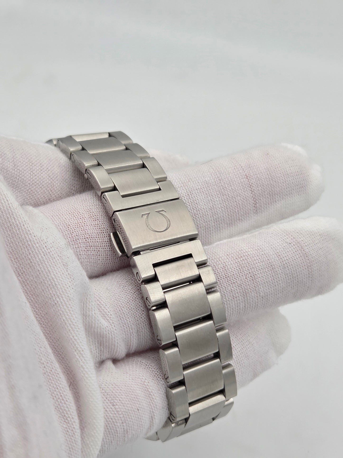 Omega aqua terra Skyfall 231.10.39.21.03.001