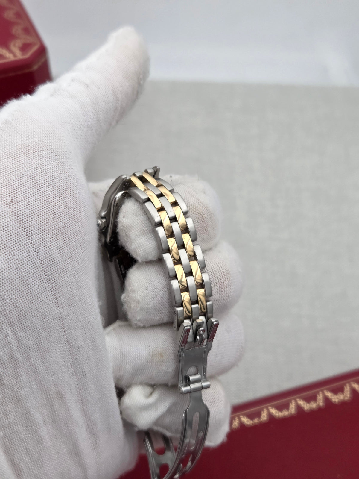 Cartier panthère small 2 rows gold 66921 similar to 112000r and 1120 etc