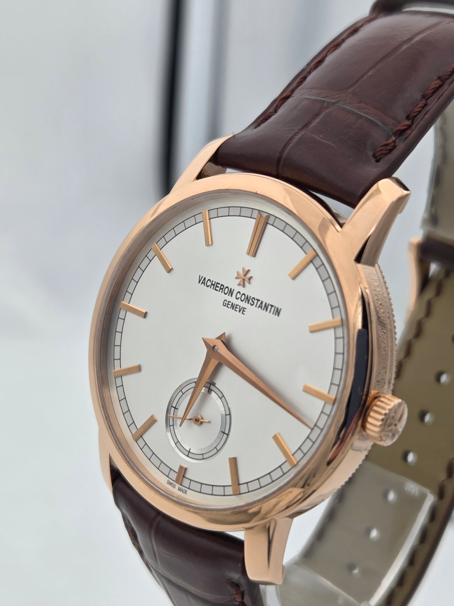 Vacheron Constantin Traditionnelle Manual-Winding Small Seconds, Ref. 82172/000R-9382 in 18k Rose Gold, Mint, Papers 2012