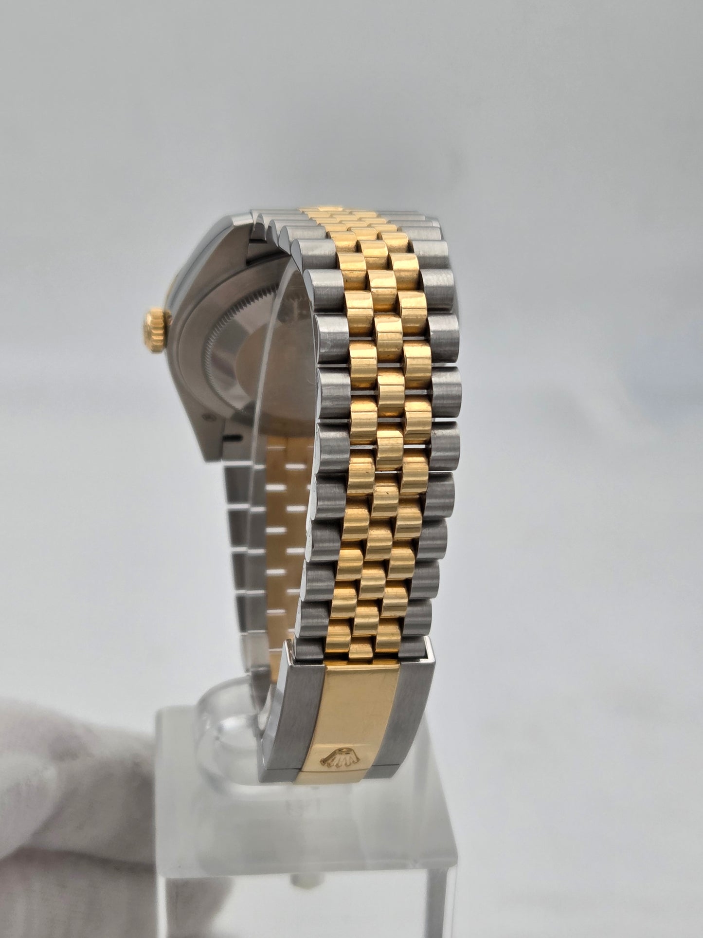 Rolex Datejust 41mm fluted bezel jubilee bracelet steel and gold Champaign dial ref 126333 full set 2023