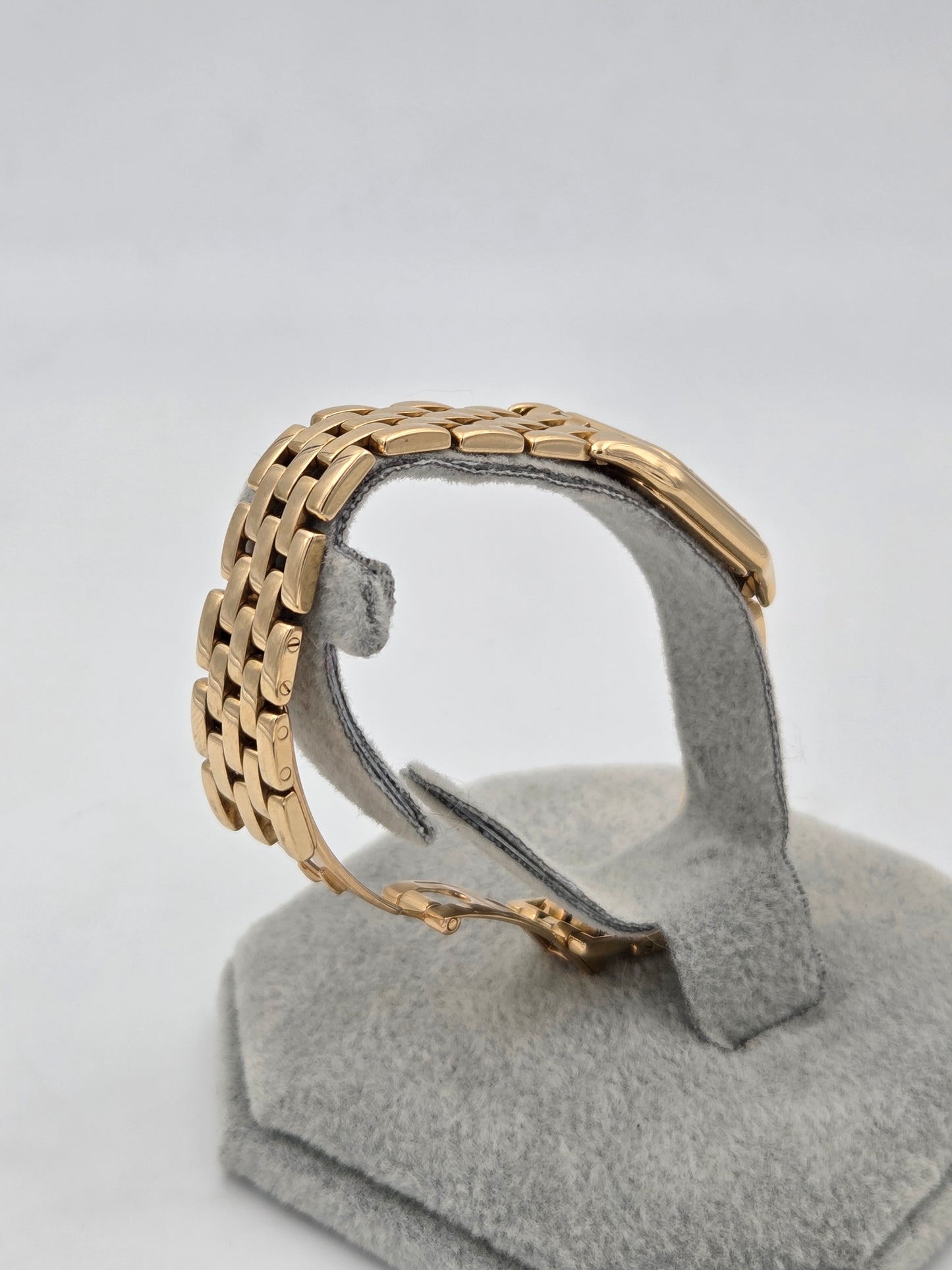 Cartier panthère small 18k gold 86691 box. Serviced