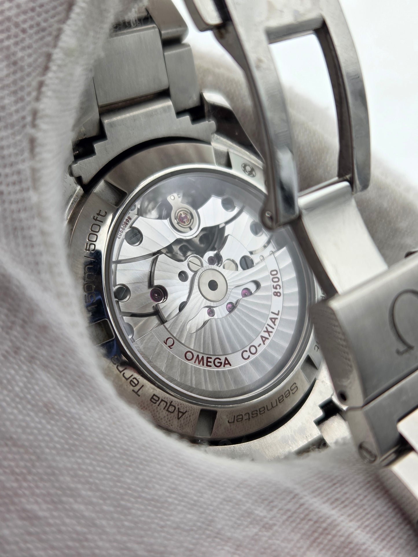 Omega aqua terra 39mm blue dial Skyfall James bond 231.10.39.21.03.001