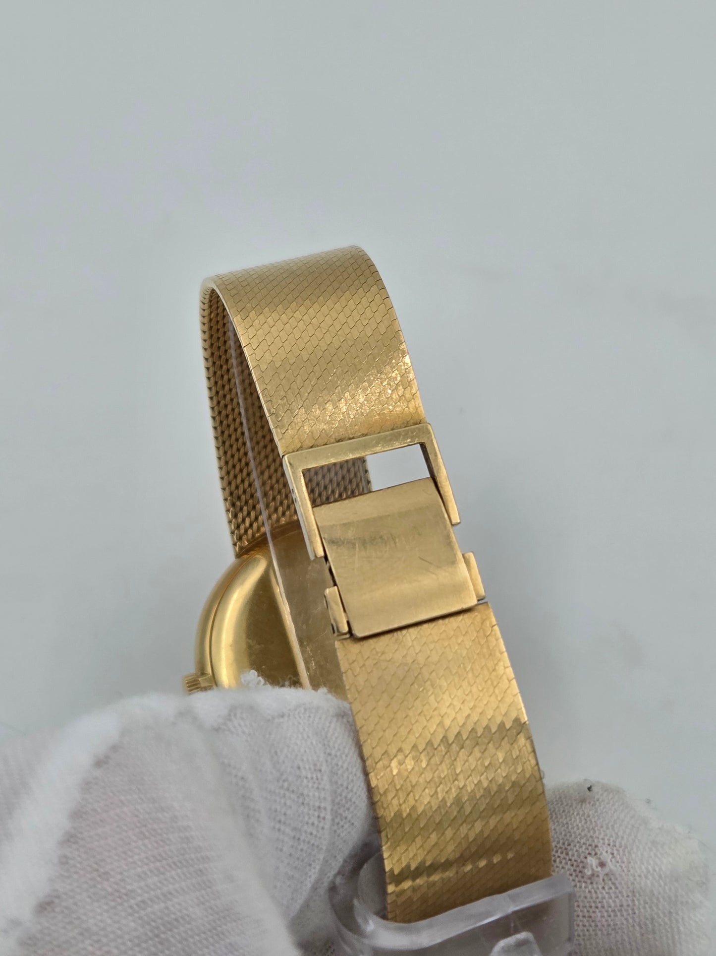 Vacheron Constantin vintage 80s gold bracelet watch patrimony 35mm 44012
