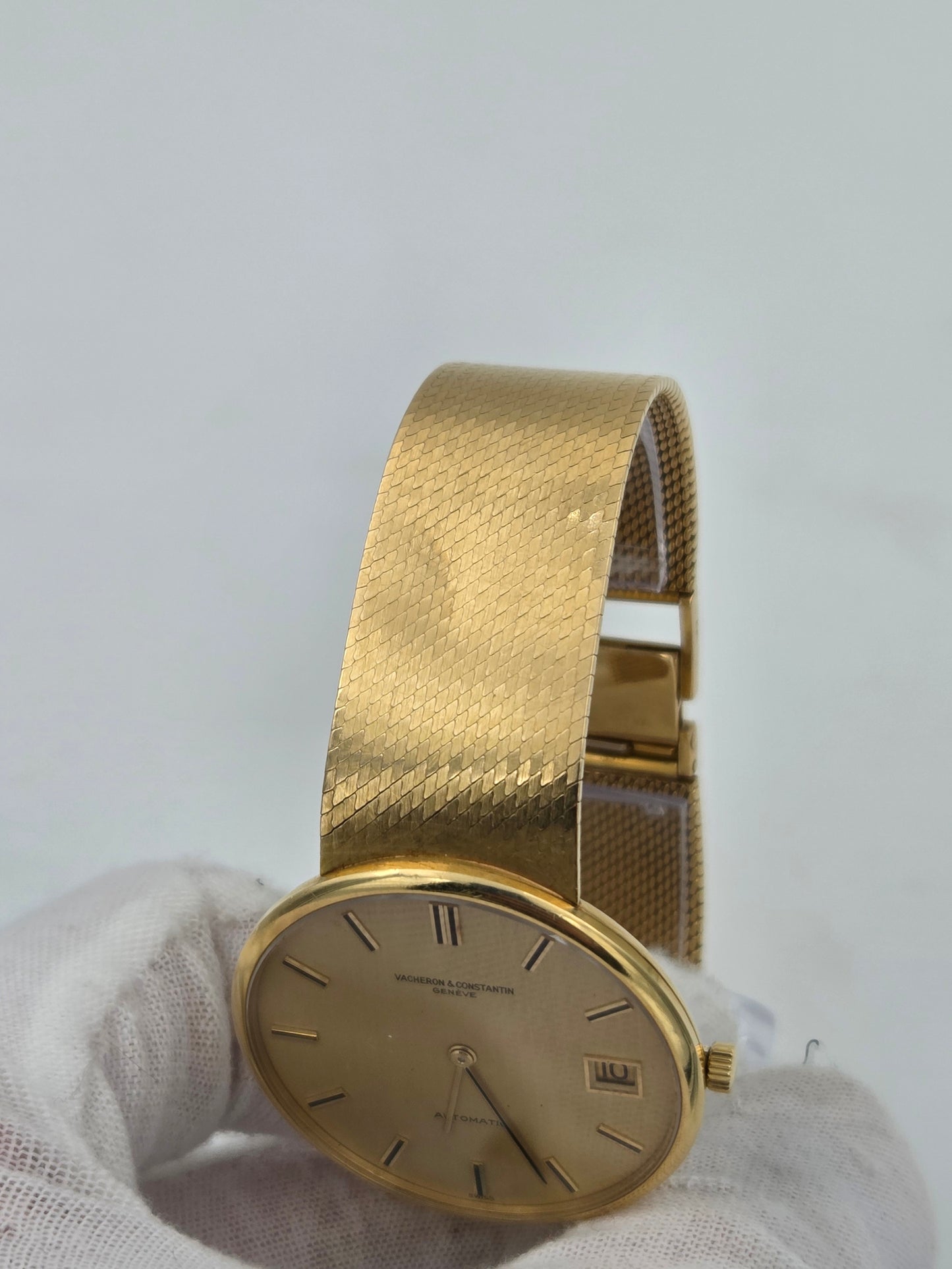 Vacheron Constantin vintage 80s gold bracelet watch patrimony 35mm 44012